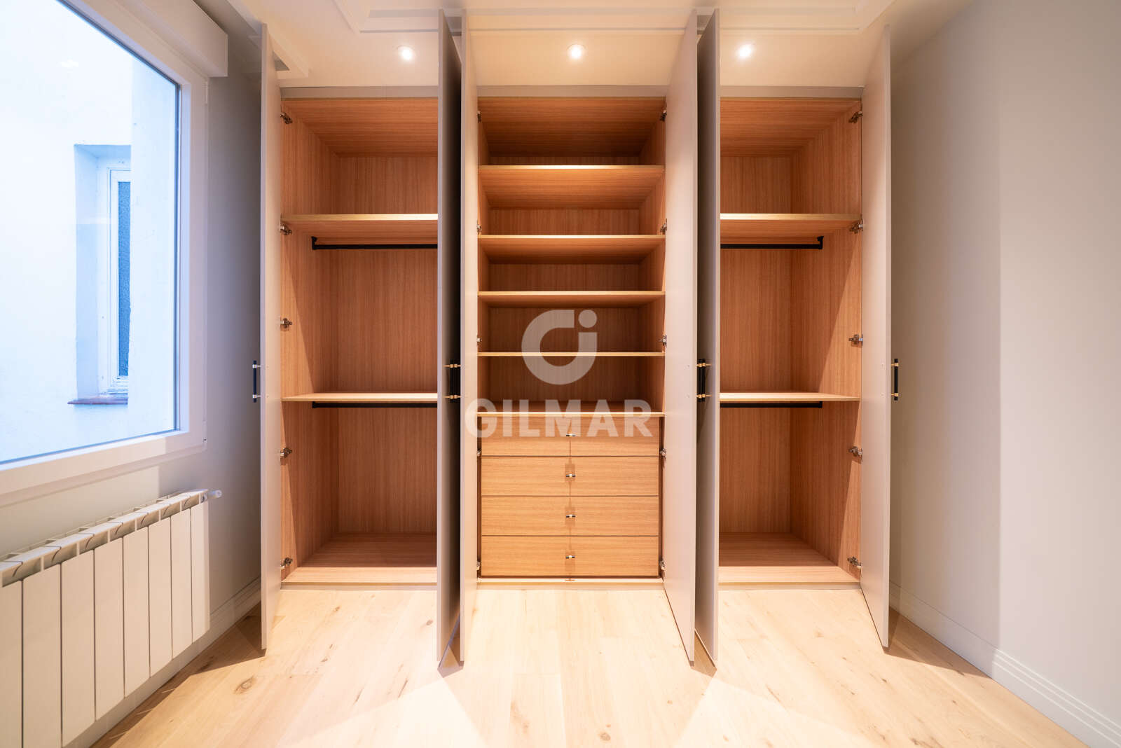 Property slider Gilmar