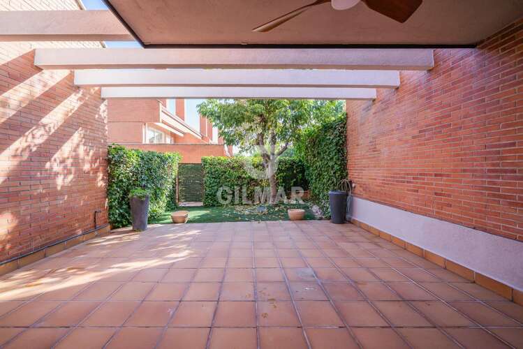 Chalet Adosado en venta en Pozuelo de Alarcón – Madrid | Gilmar