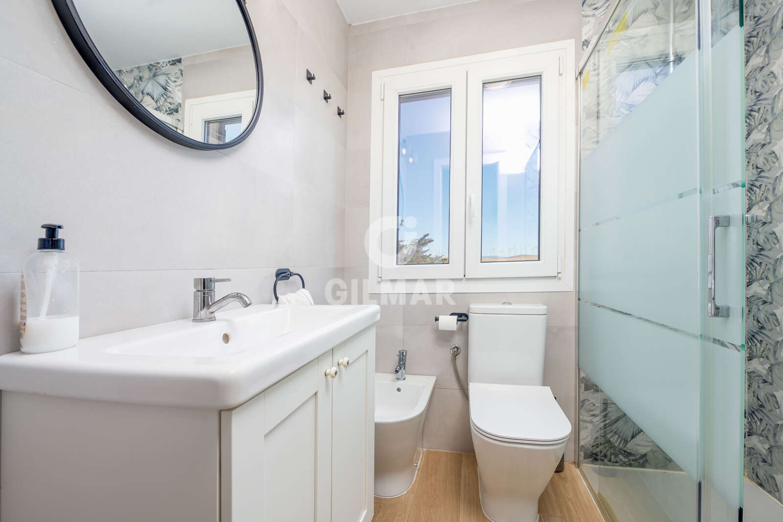 Property slider Gilmar