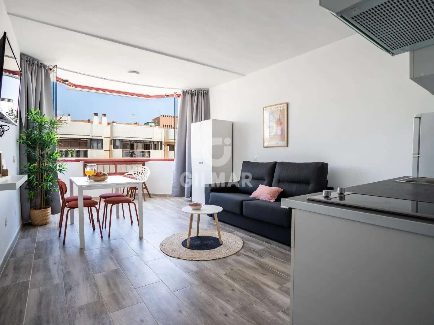 Property slider Gilmar