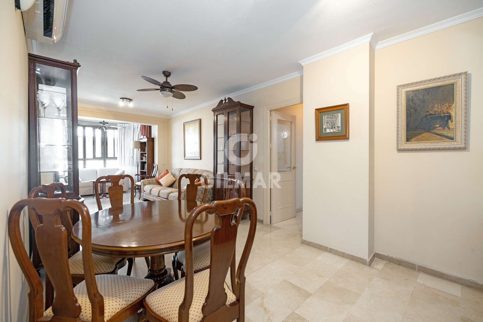 Property slider Gilmar