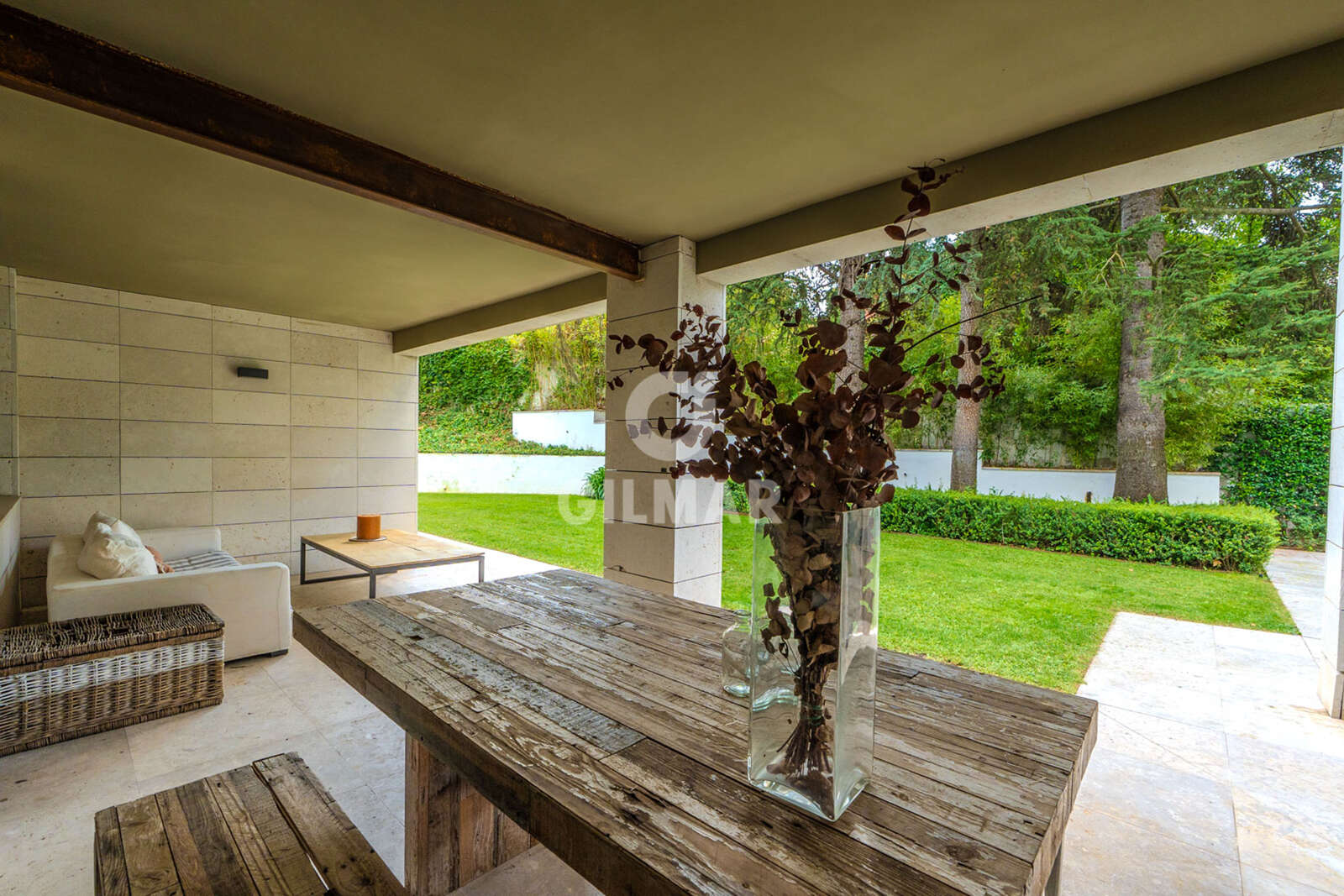Property slider Gilmar