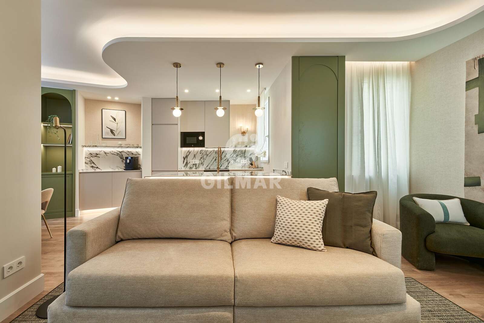 Property slider Gilmar
