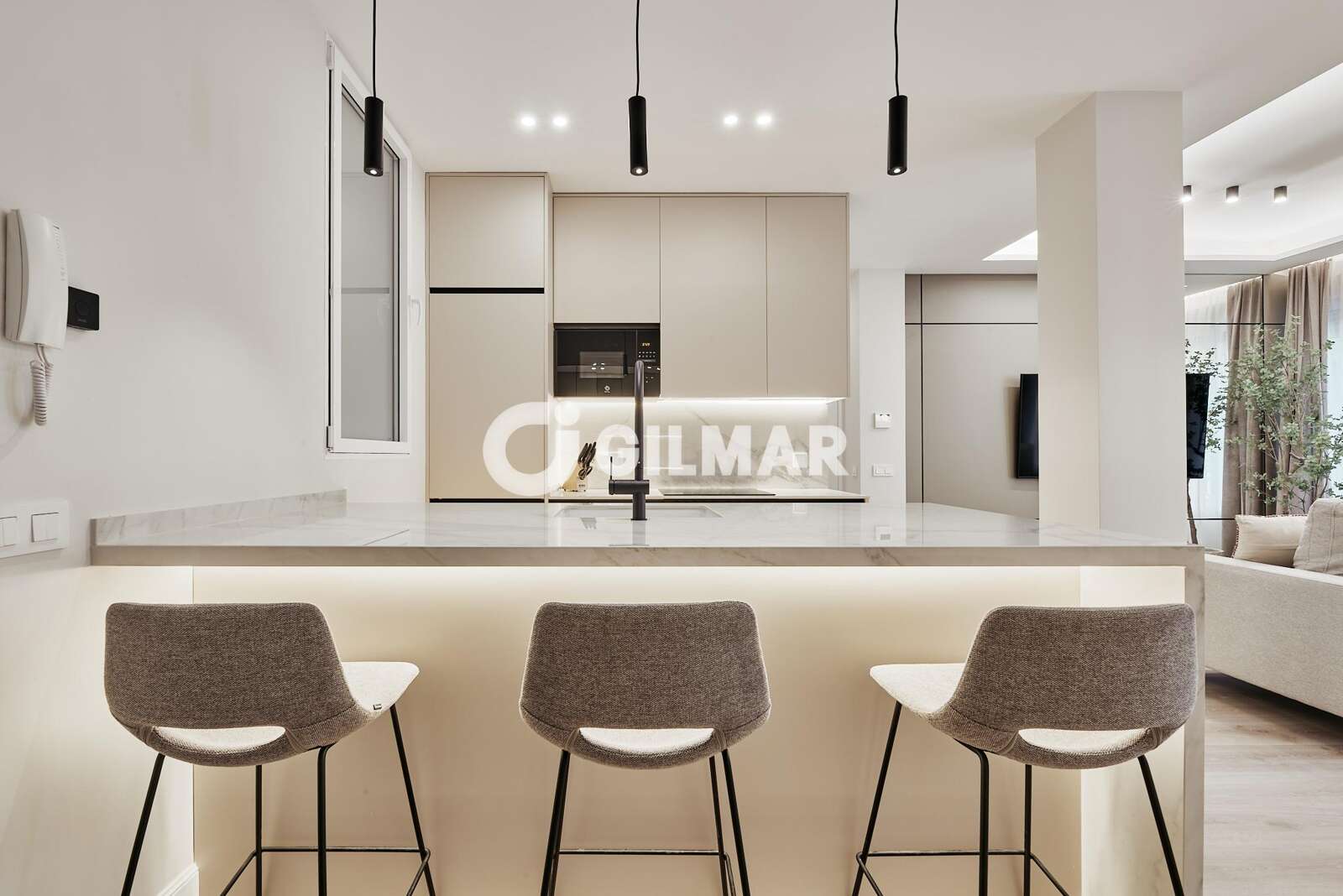 Property slider Gilmar