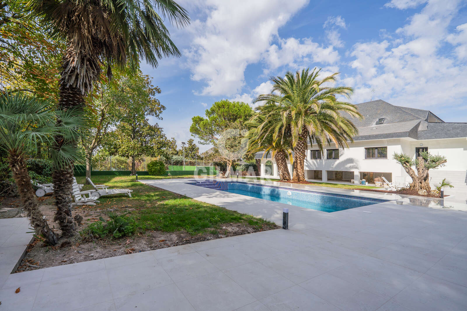 Property slider Gilmar