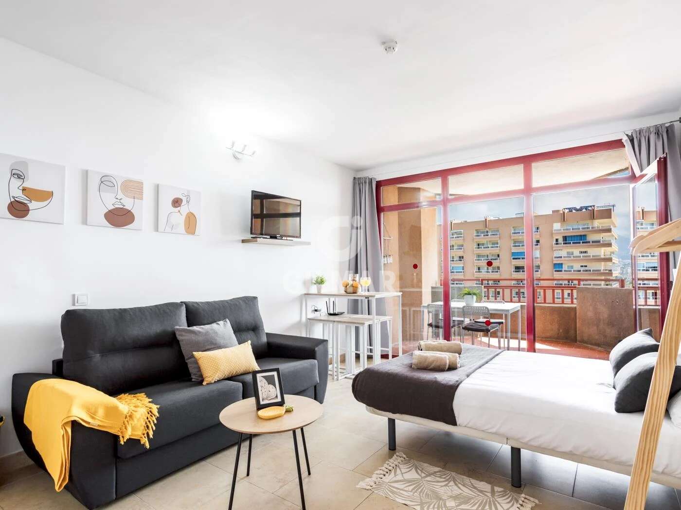 Property slider Gilmar