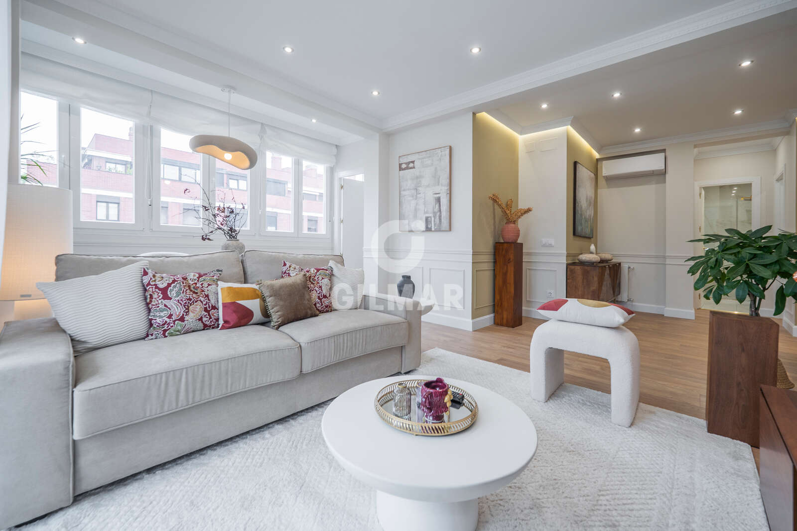 Property slider Gilmar