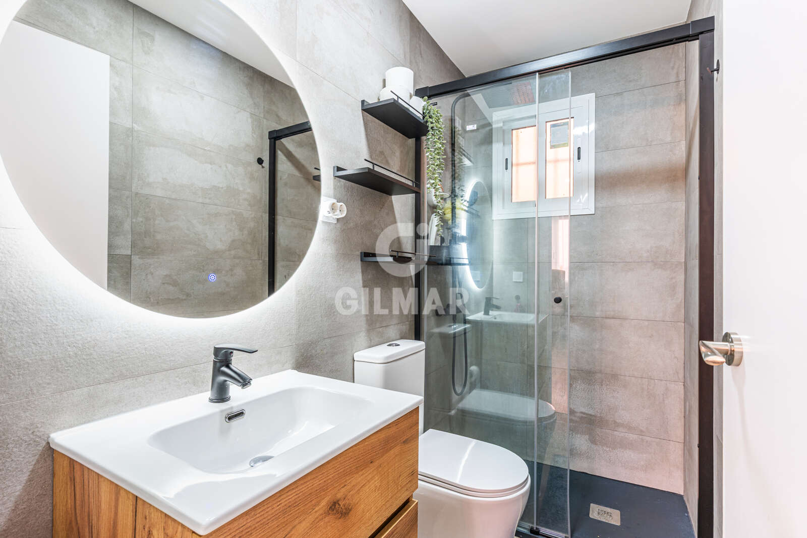 Property slider Gilmar