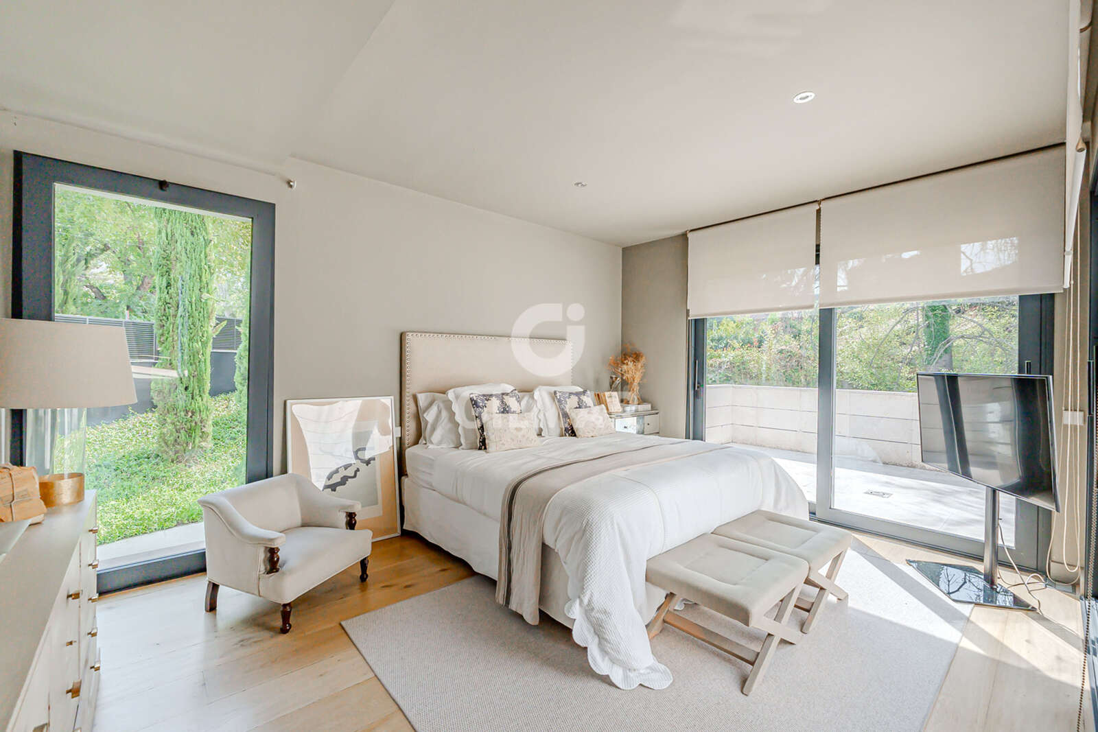 Property slider Gilmar