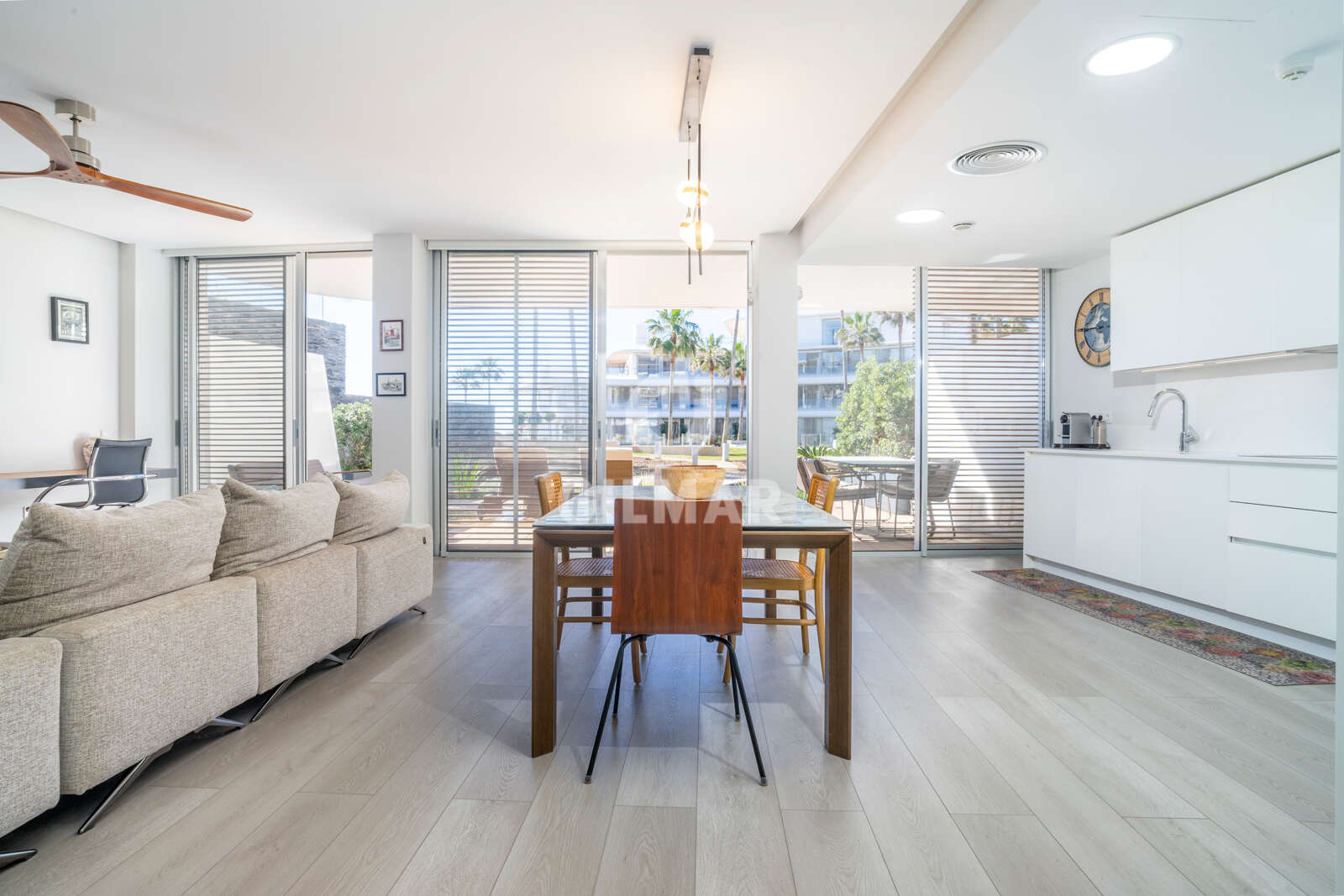 Property slider Gilmar