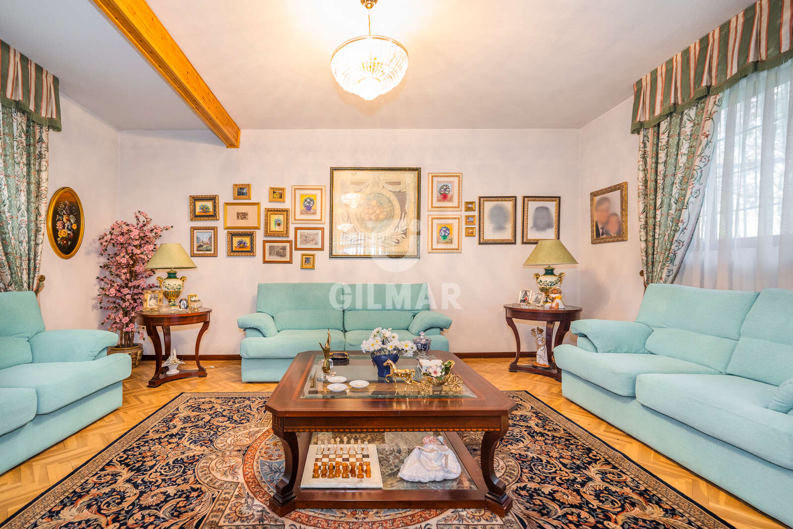 Property slider Gilmar