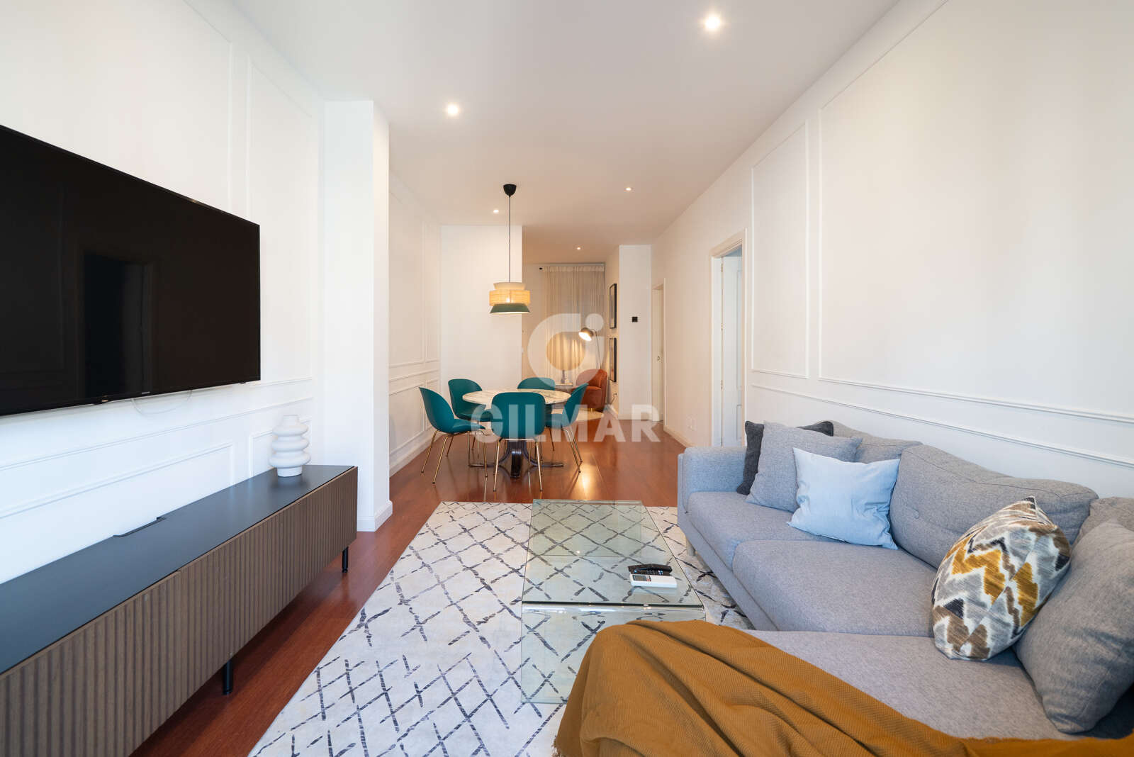 Property slider Gilmar
