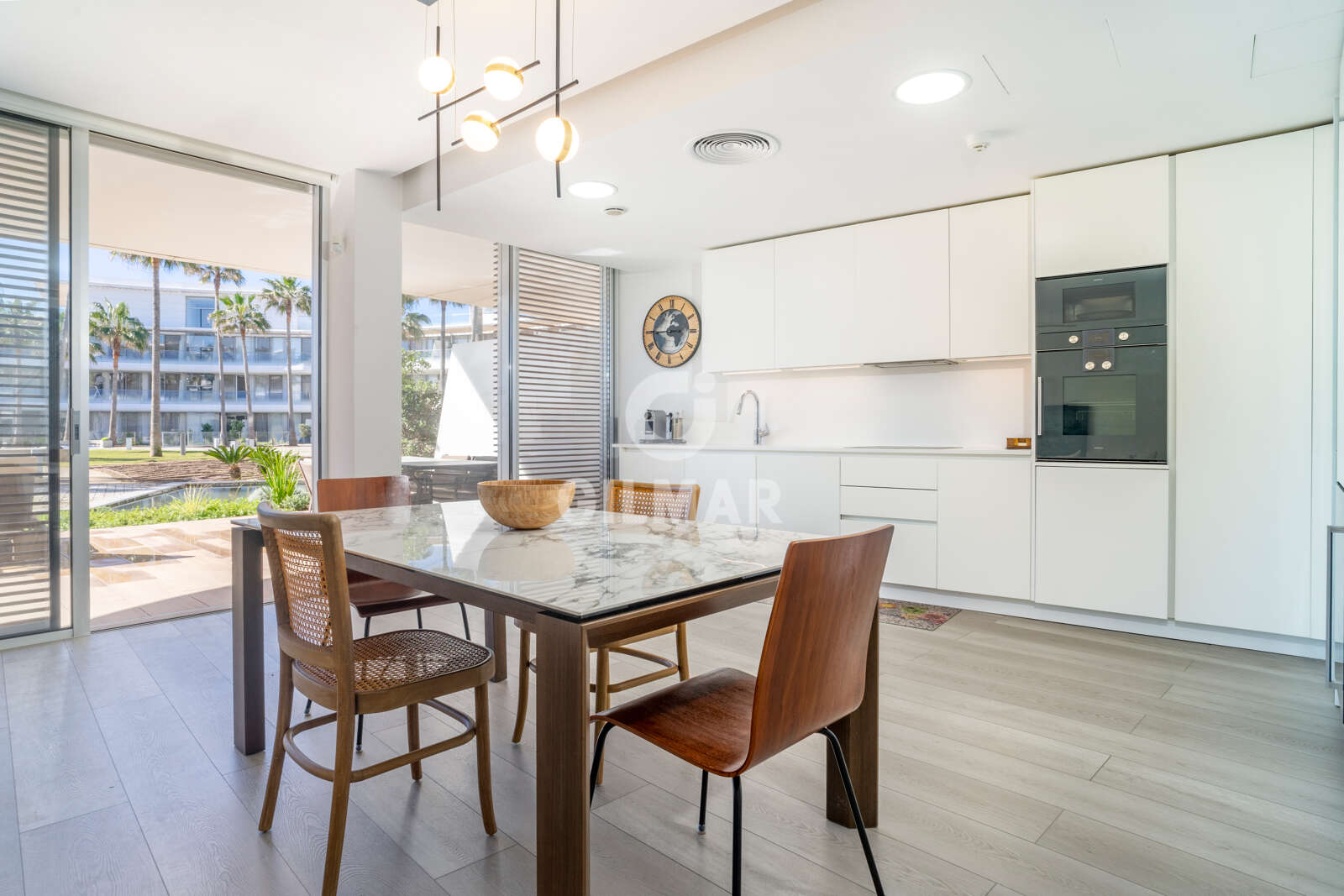 Property slider Gilmar