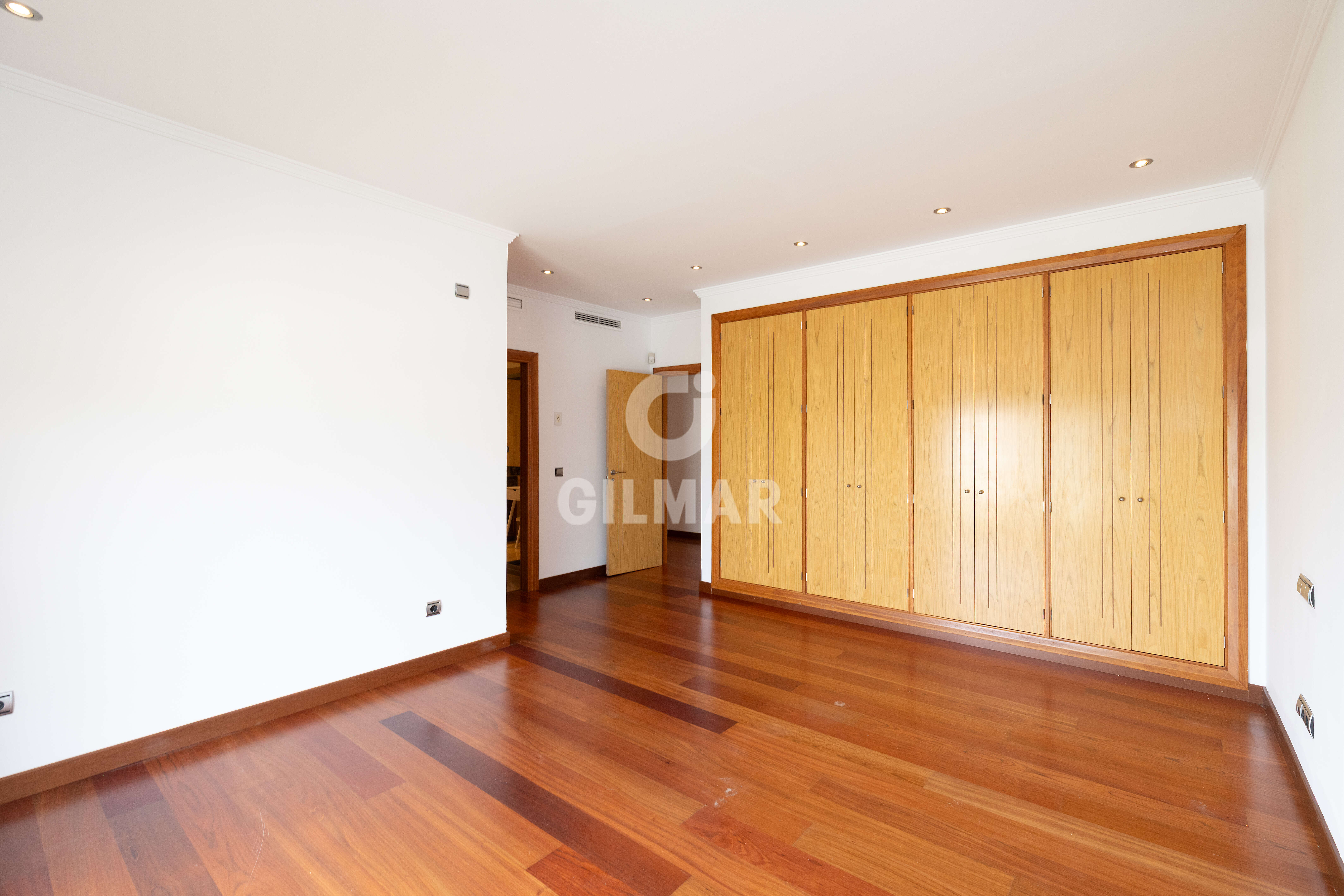 Photo of Duplex penthouse