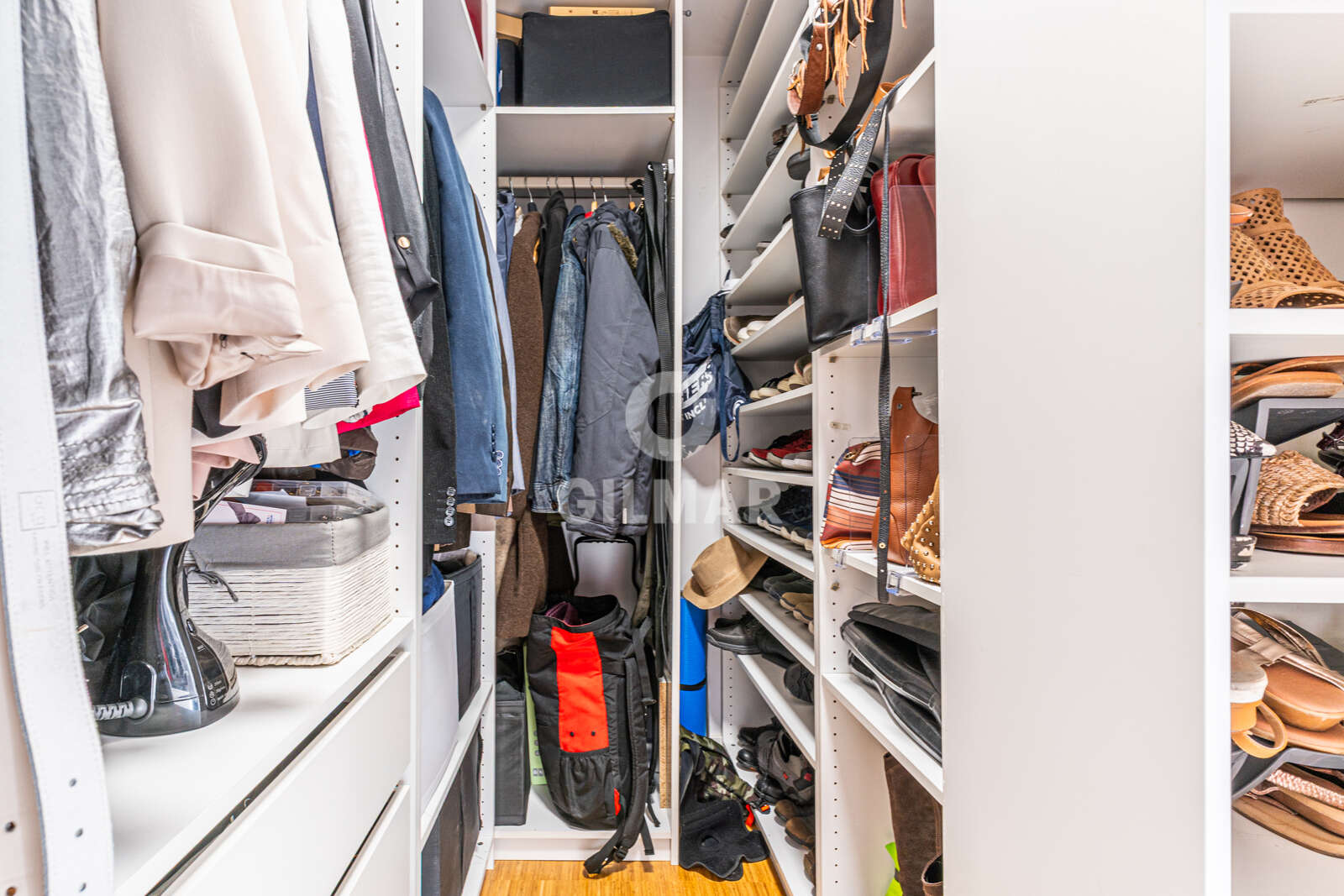 Property slider Gilmar