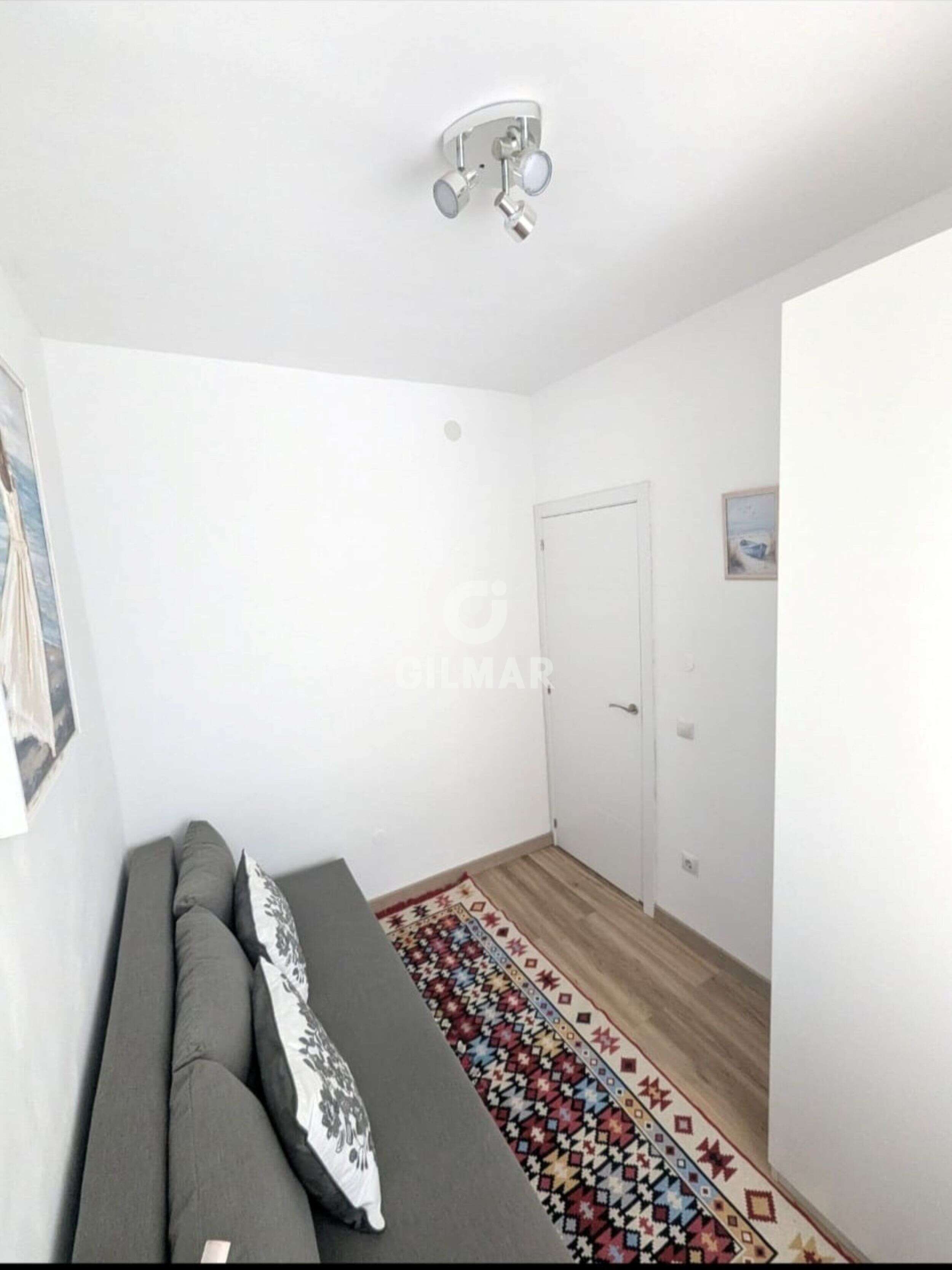 Photo of Semi-detached house