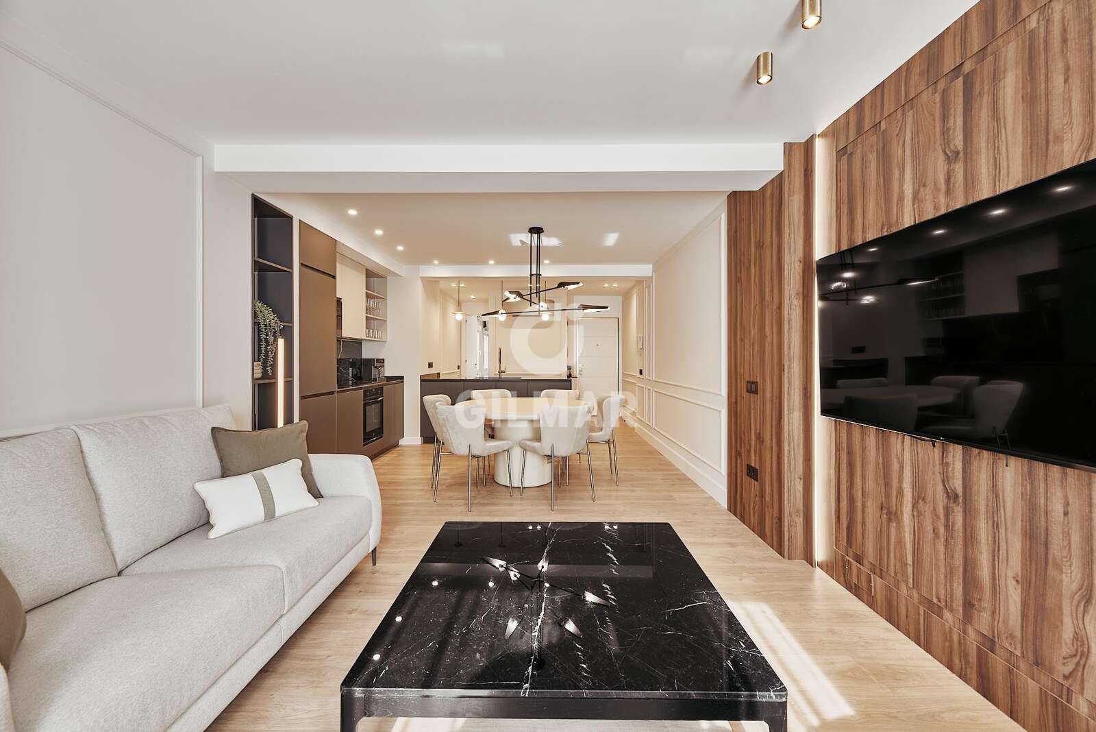 Property slider Gilmar