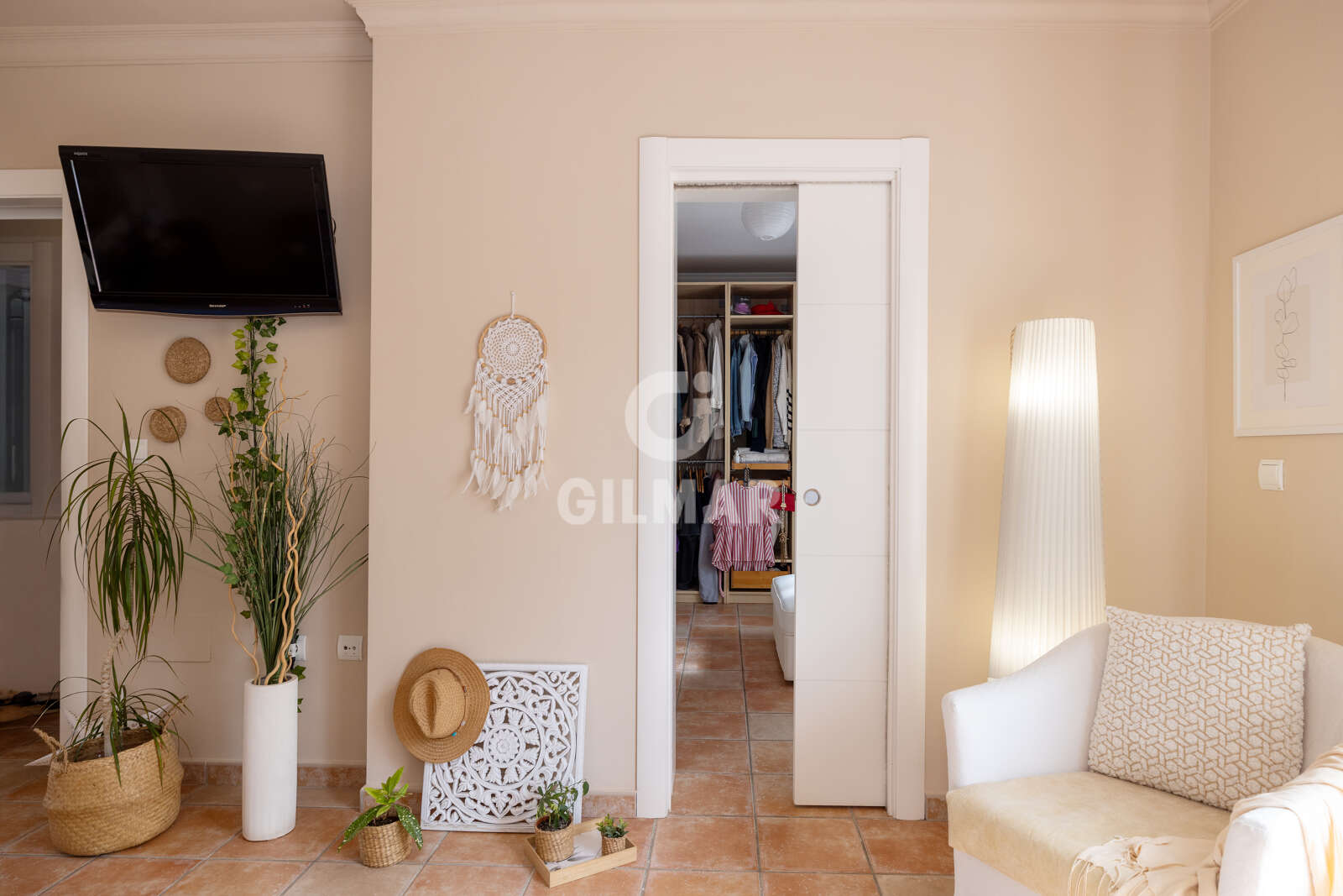 Property slider Gilmar