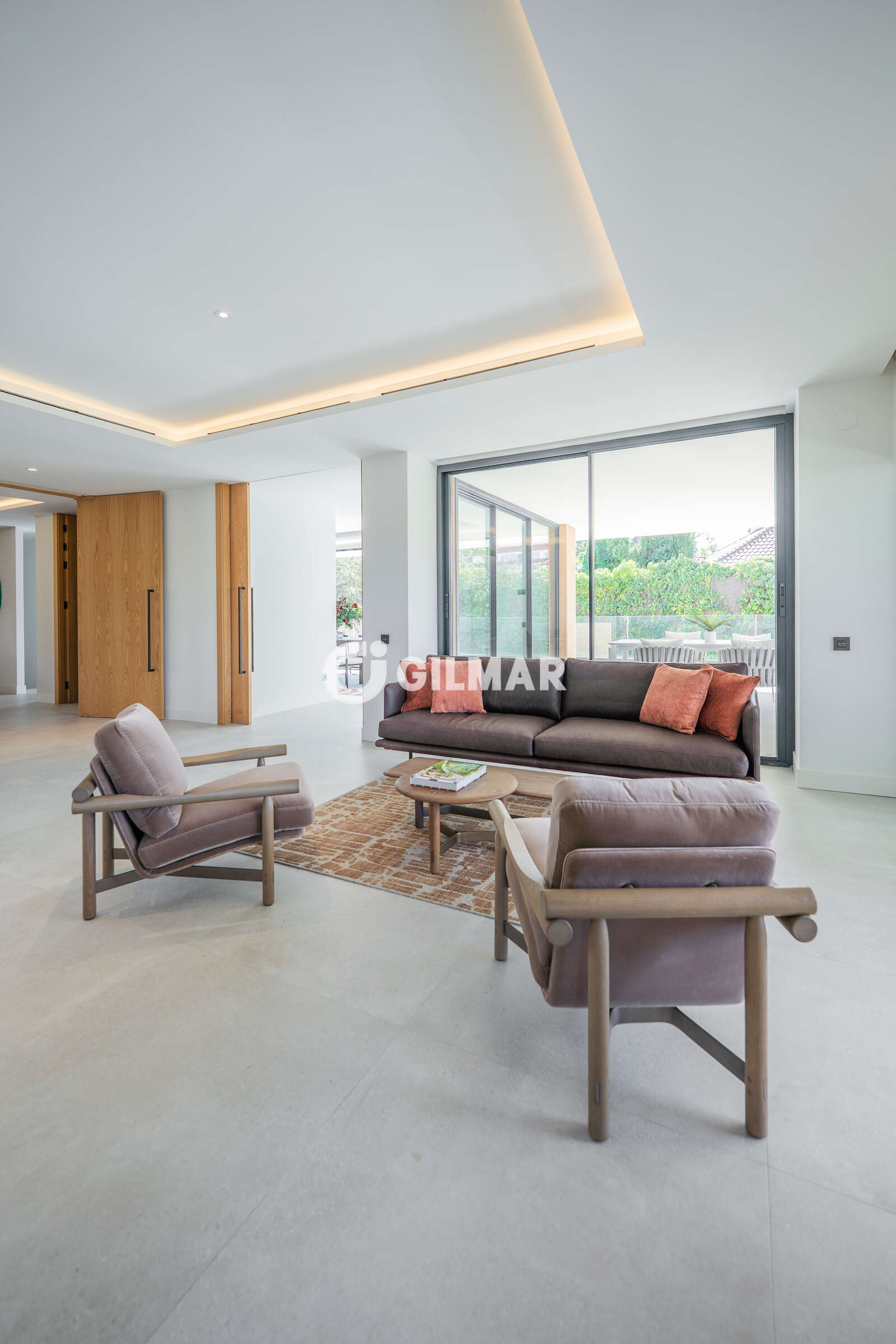 Property slider Gilmar
