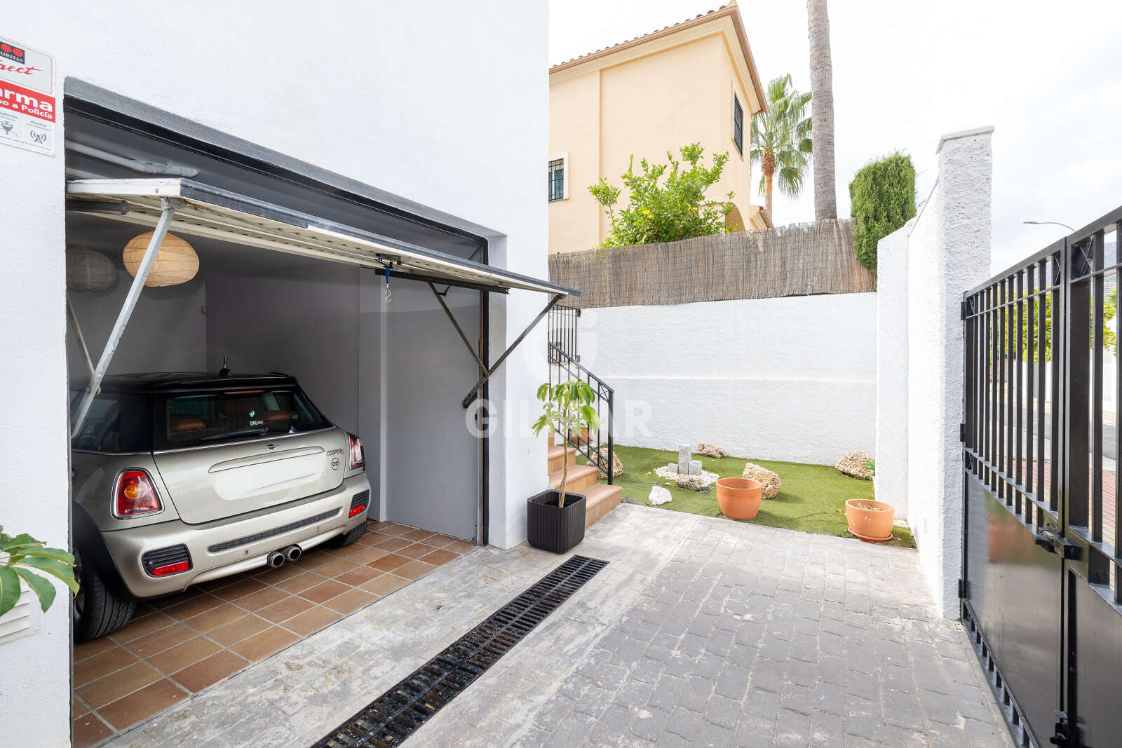 Property slider Gilmar