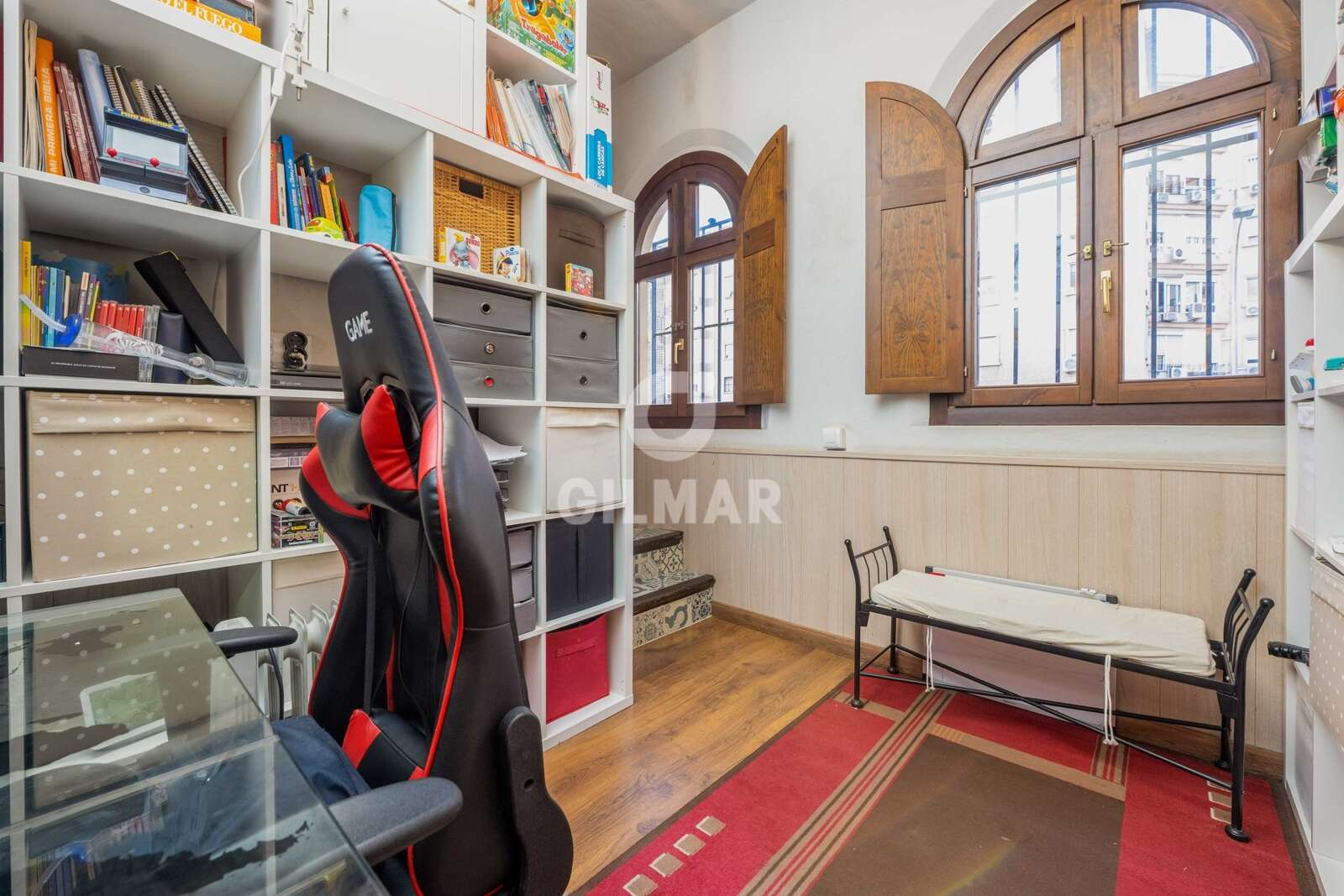 Property slider Gilmar