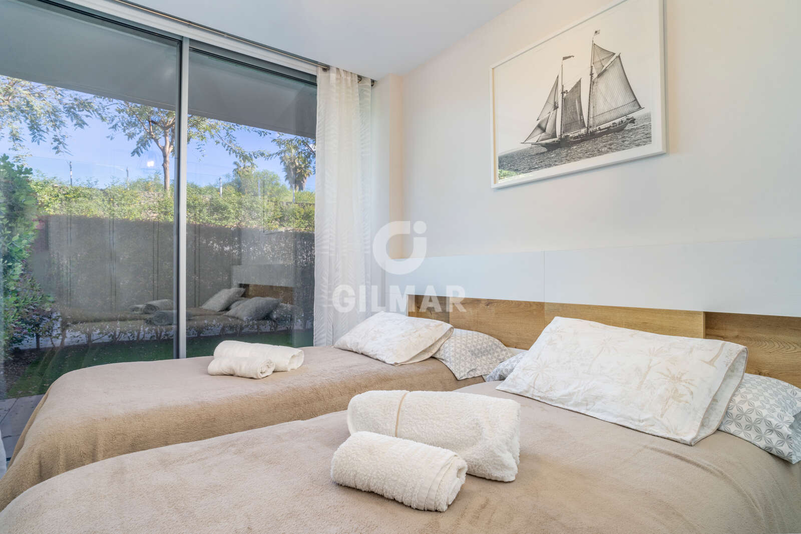 Property slider Gilmar