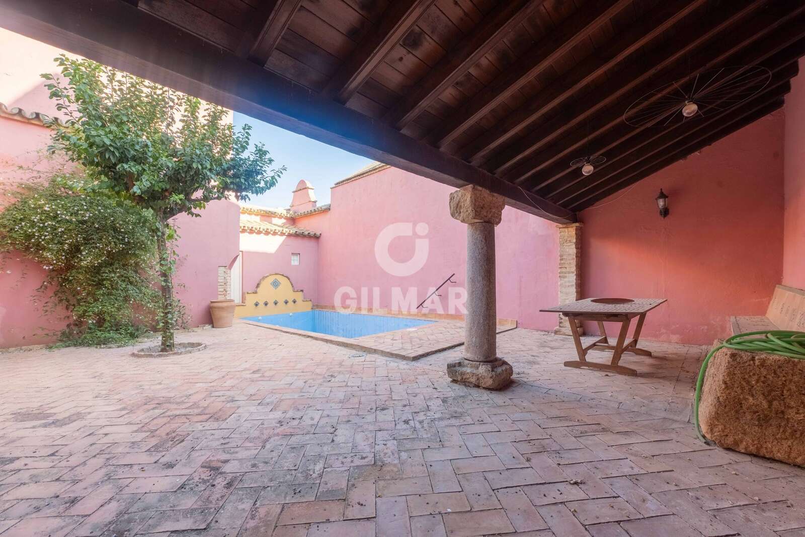 Property slider Gilmar