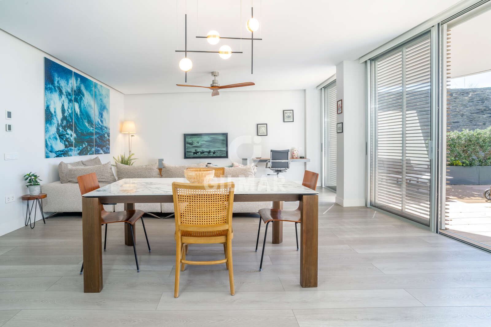 Property slider Gilmar