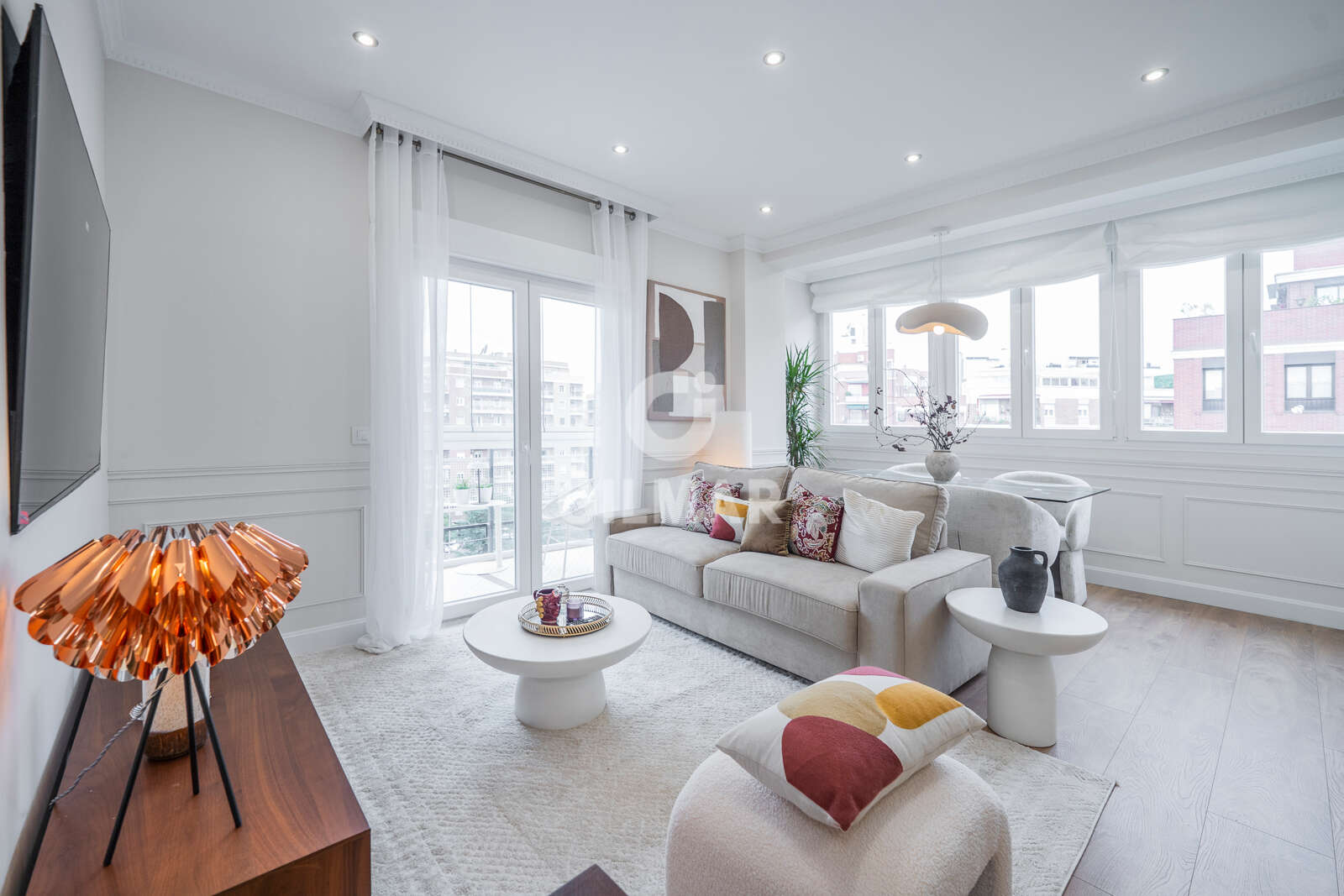 Property slider Gilmar