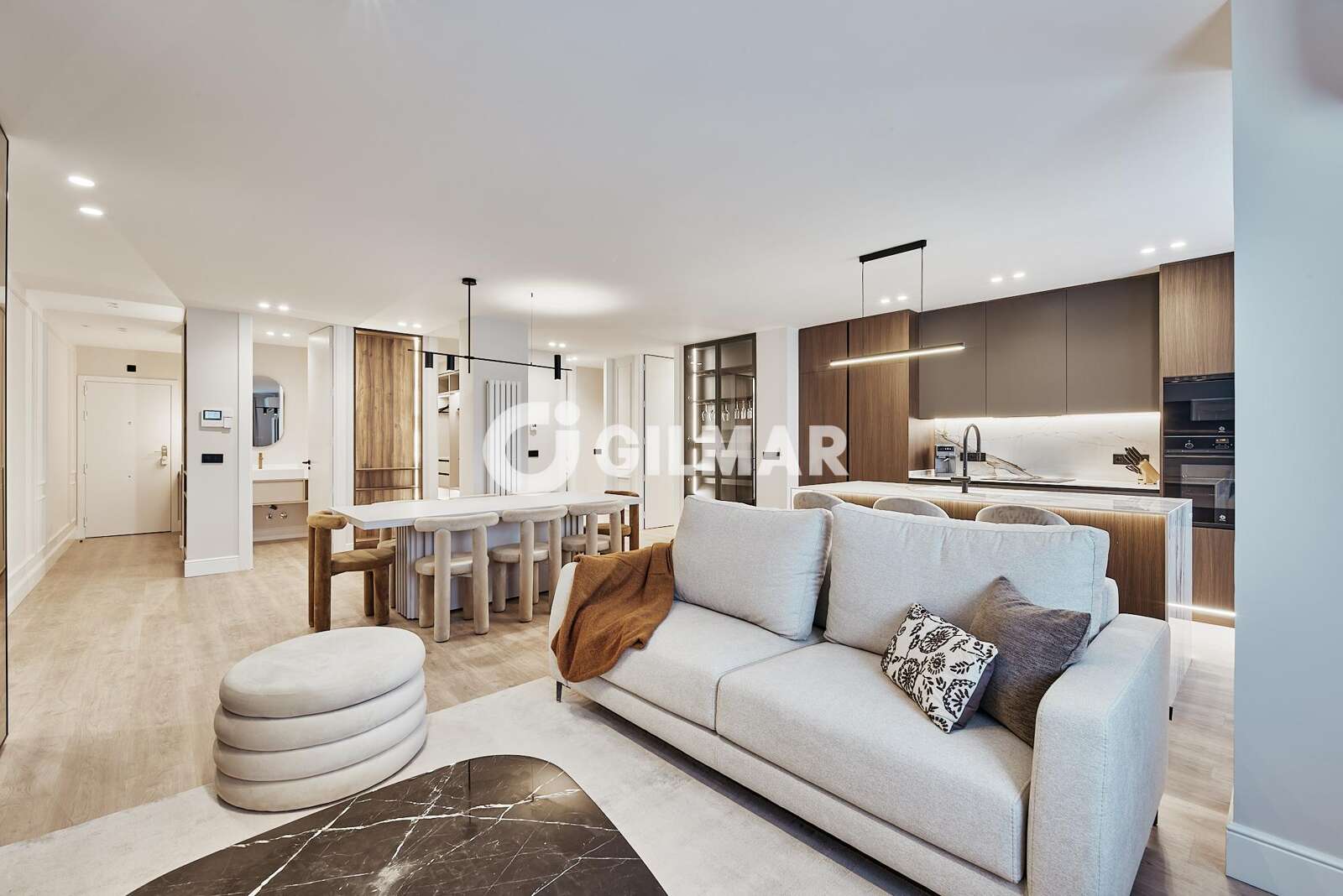 Property slider Gilmar