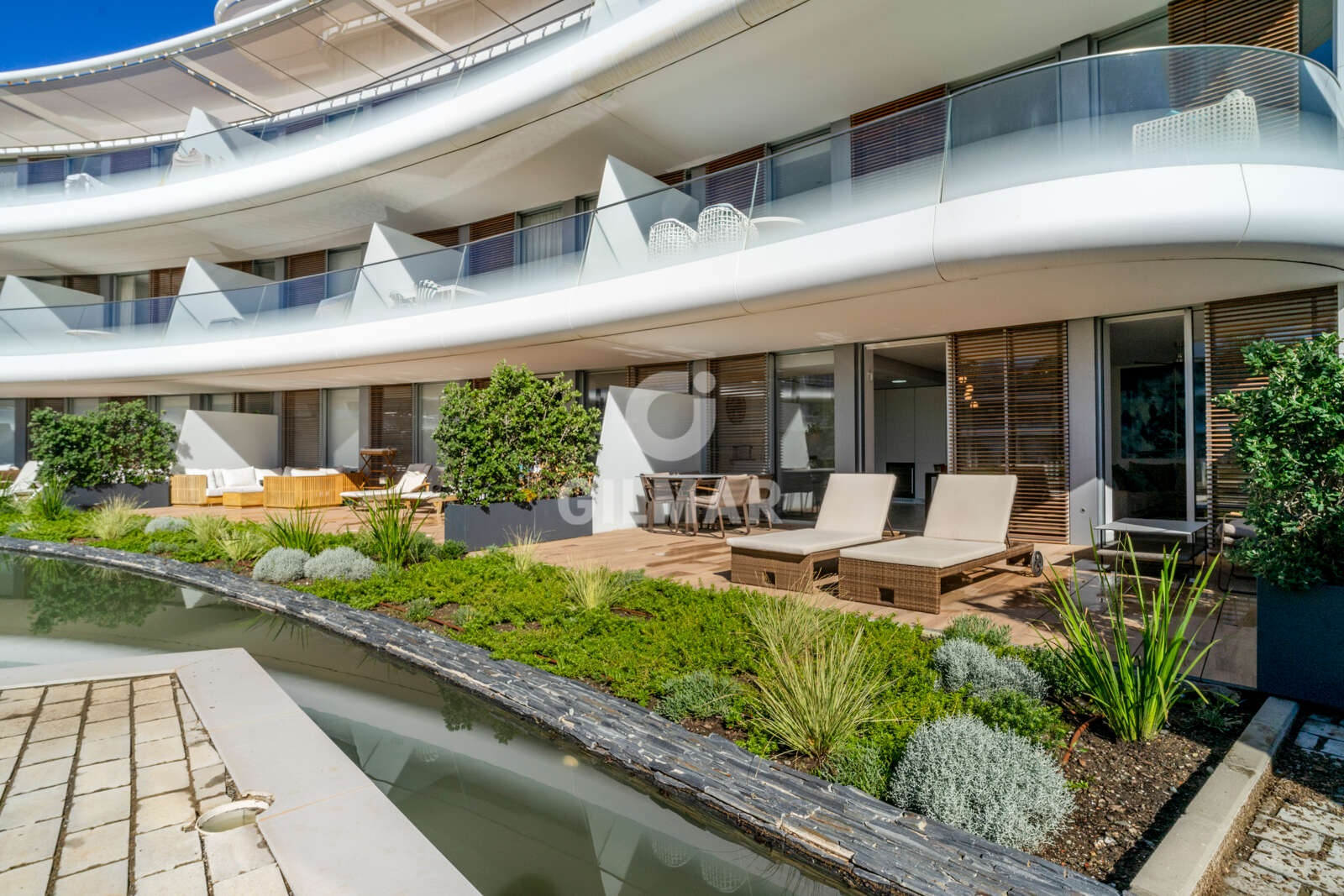 Property slider Gilmar