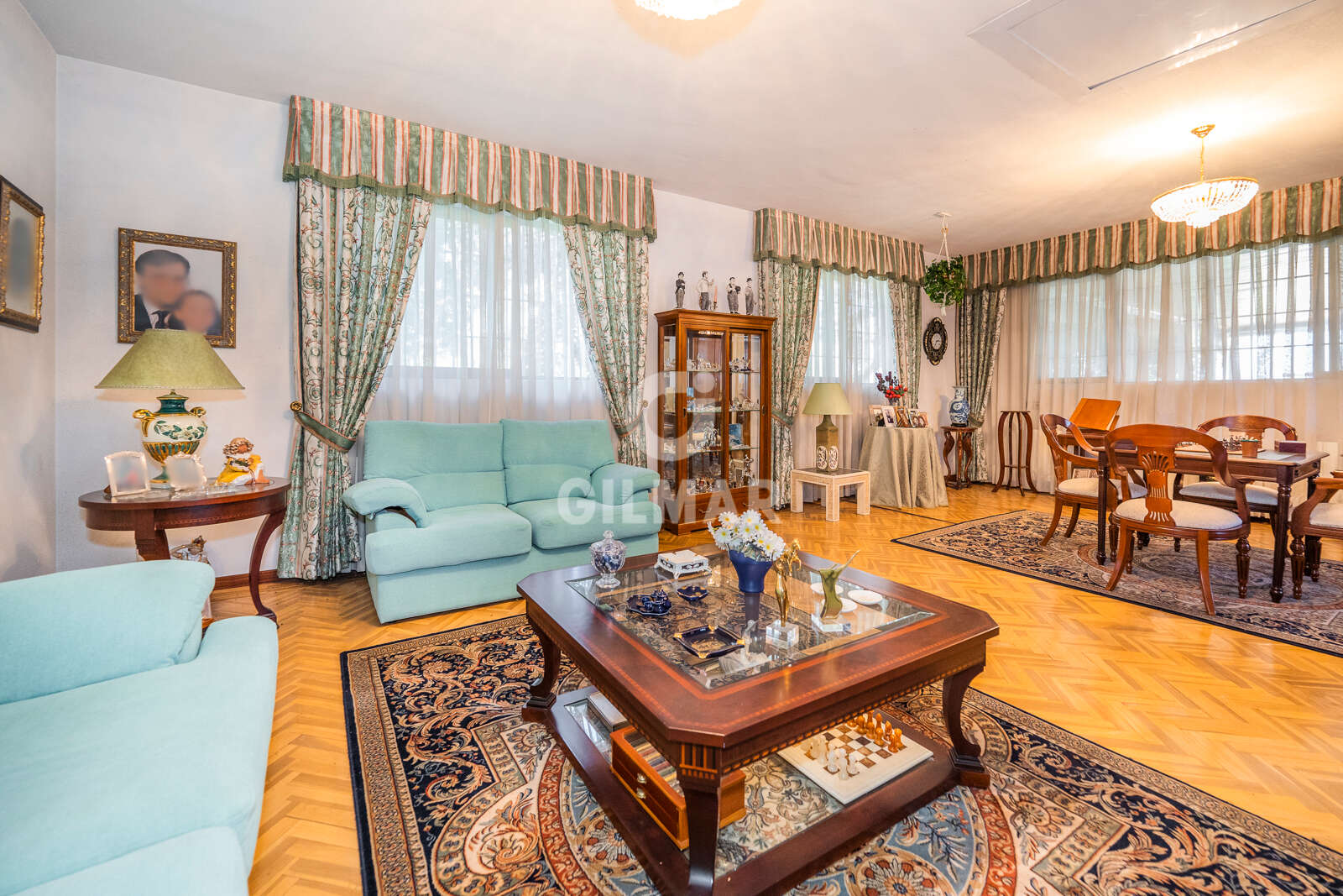 Property slider Gilmar