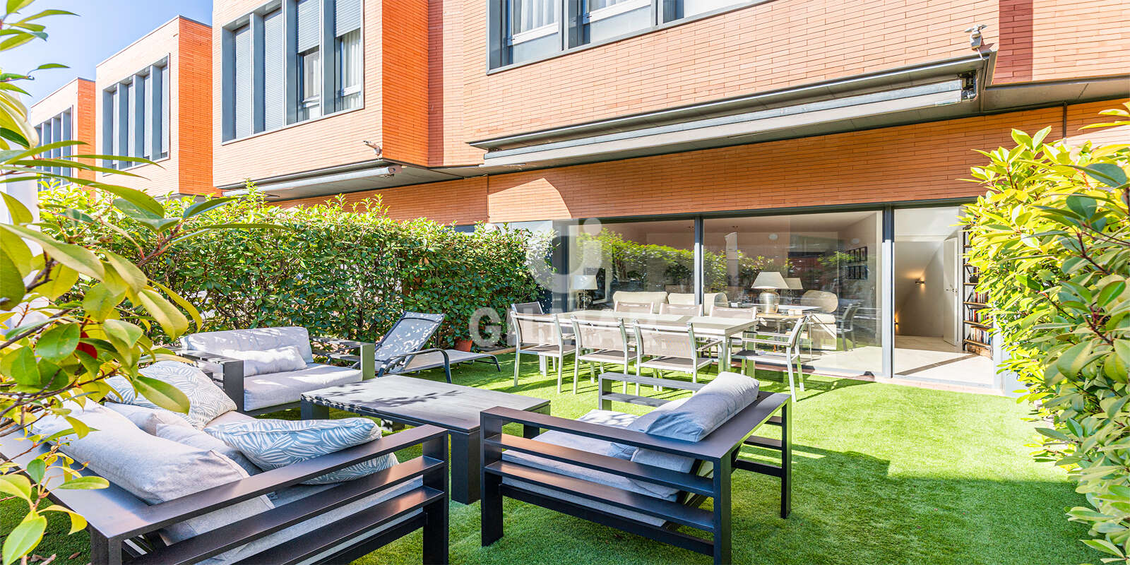 Property slider Gilmar