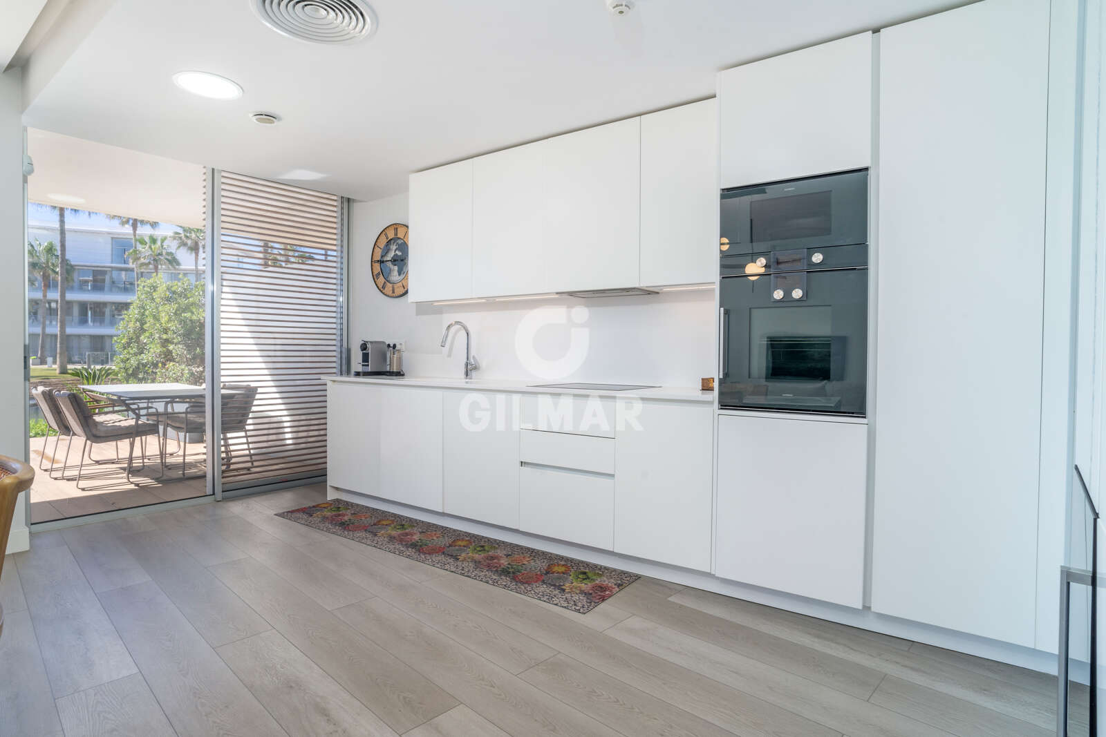 Property slider Gilmar