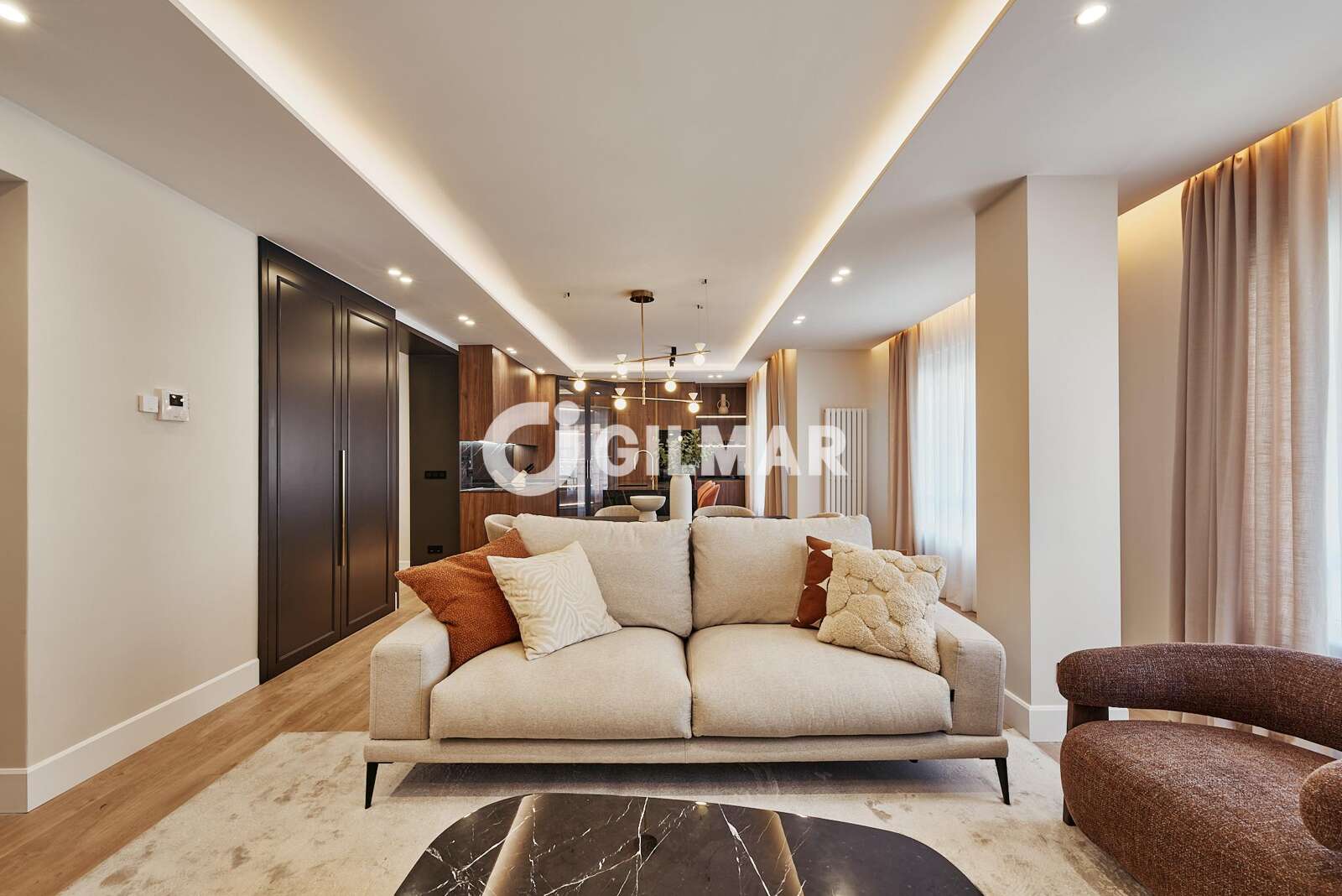 Property slider Gilmar