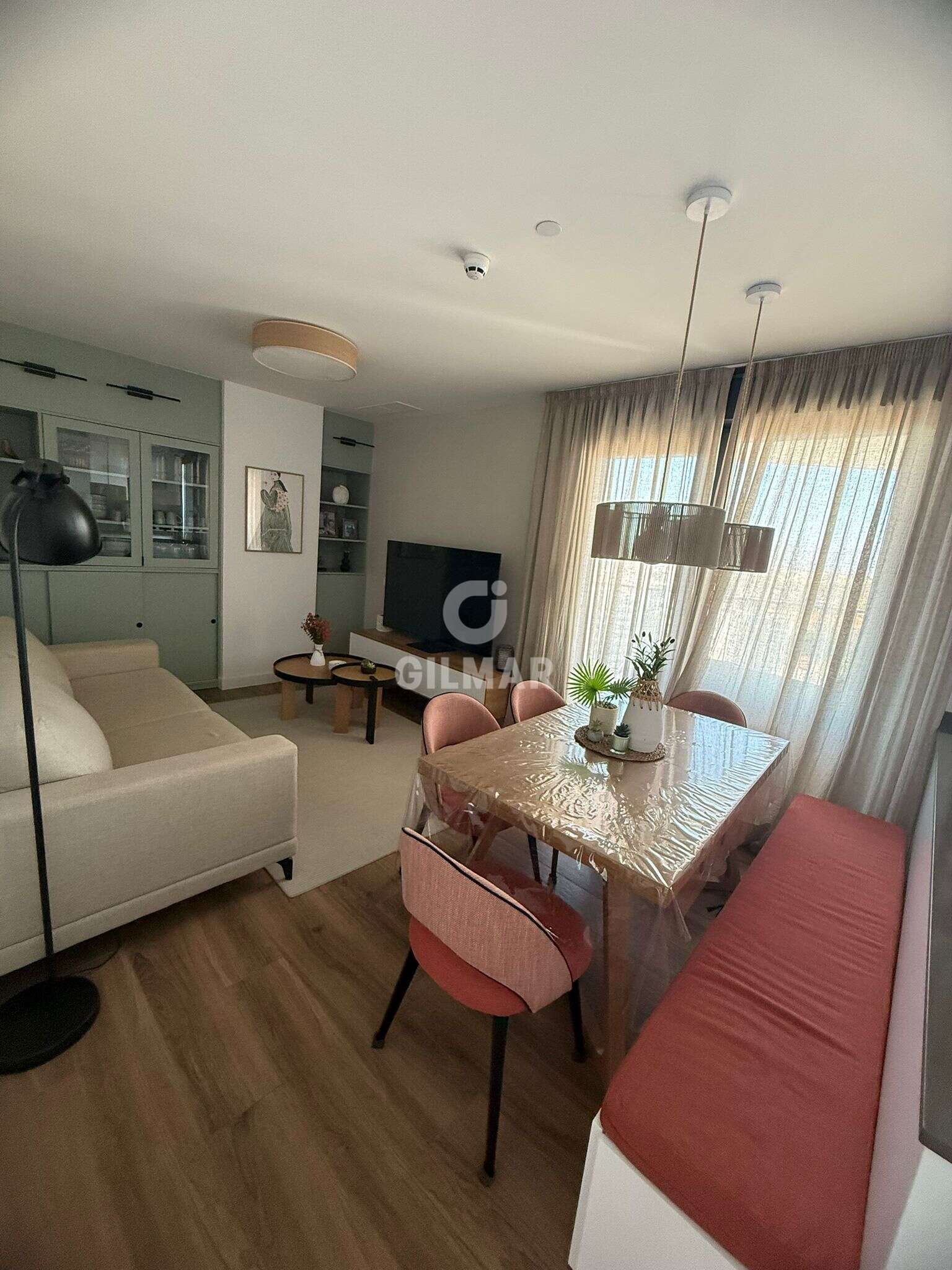 Property slider Gilmar