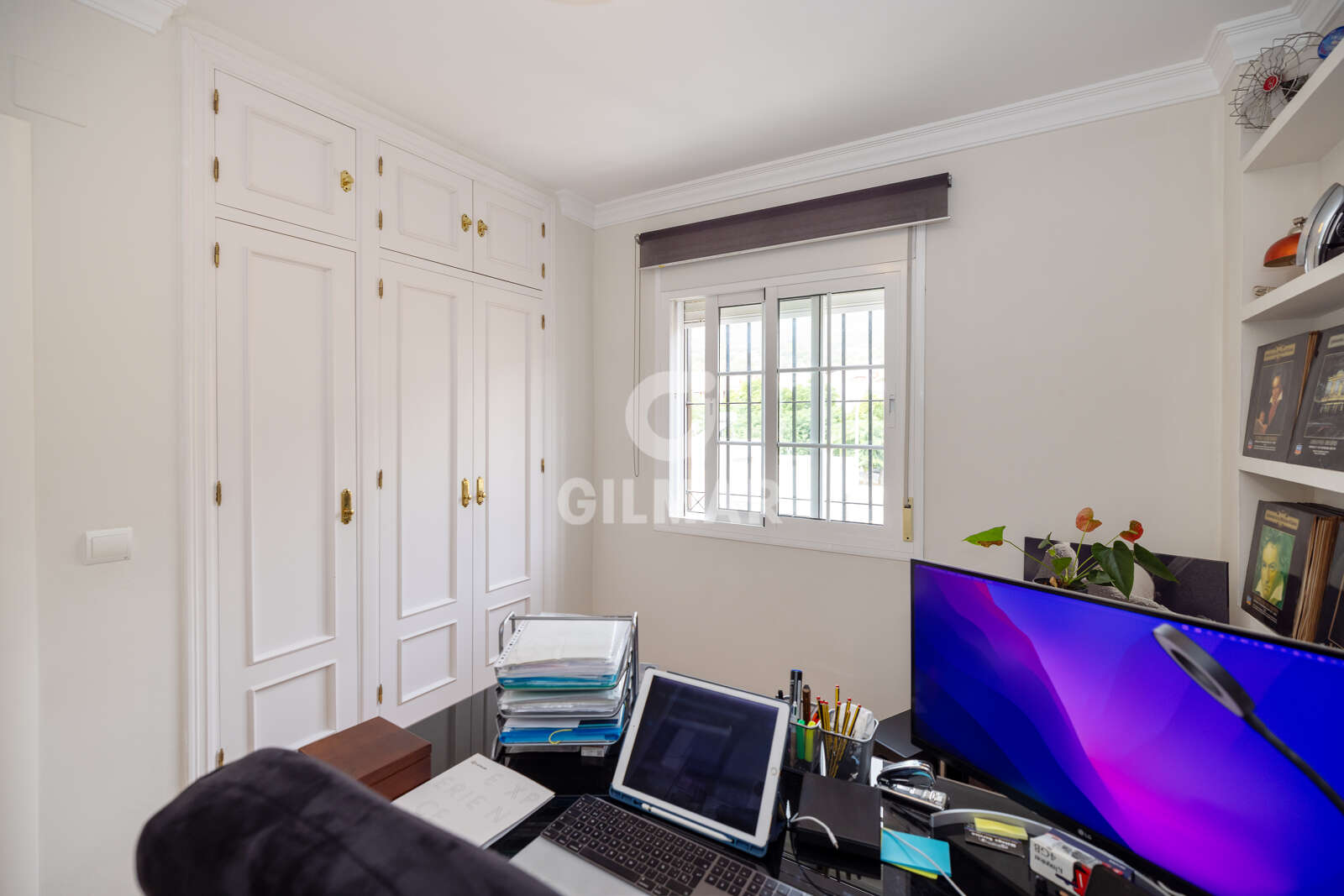 Property slider Gilmar