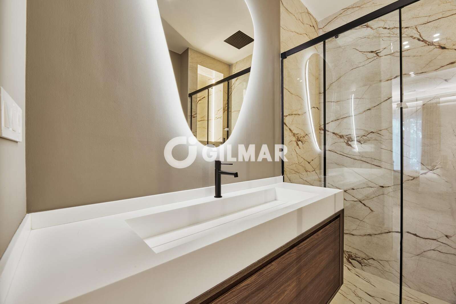 Property slider Gilmar