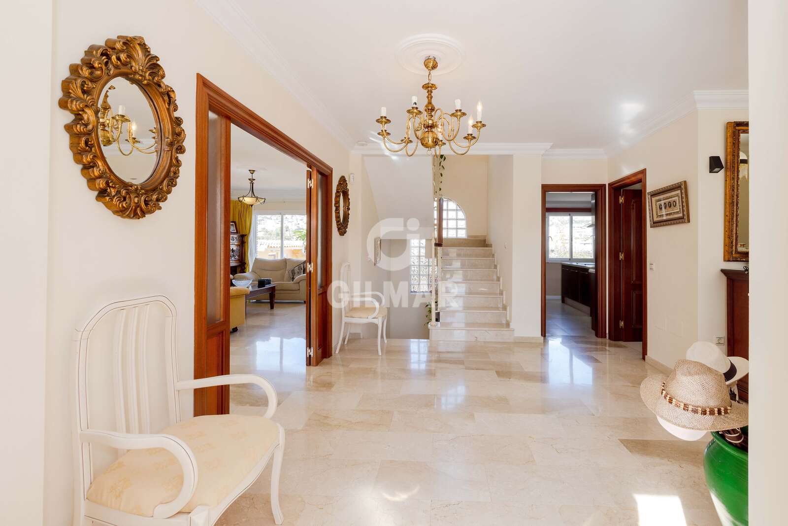 Property slider Gilmar