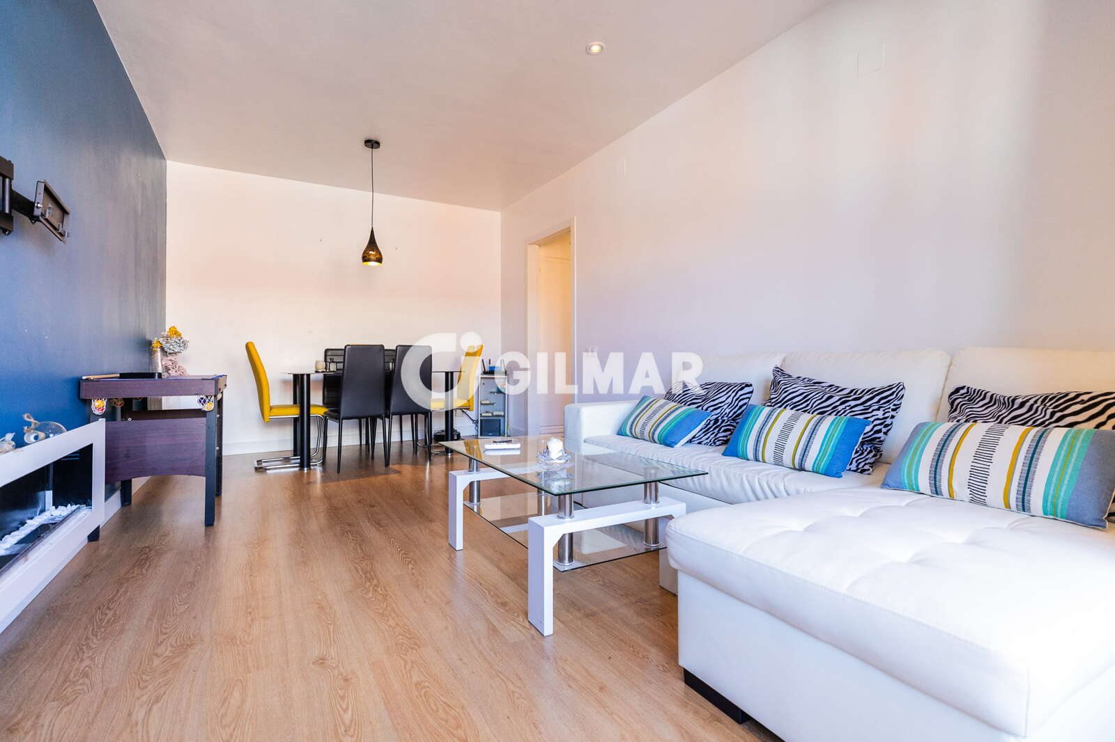 Property slider Gilmar