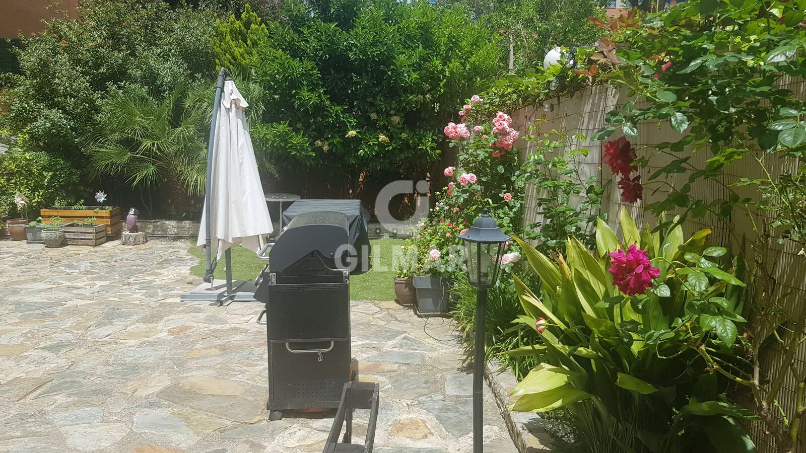 Property slider Gilmar