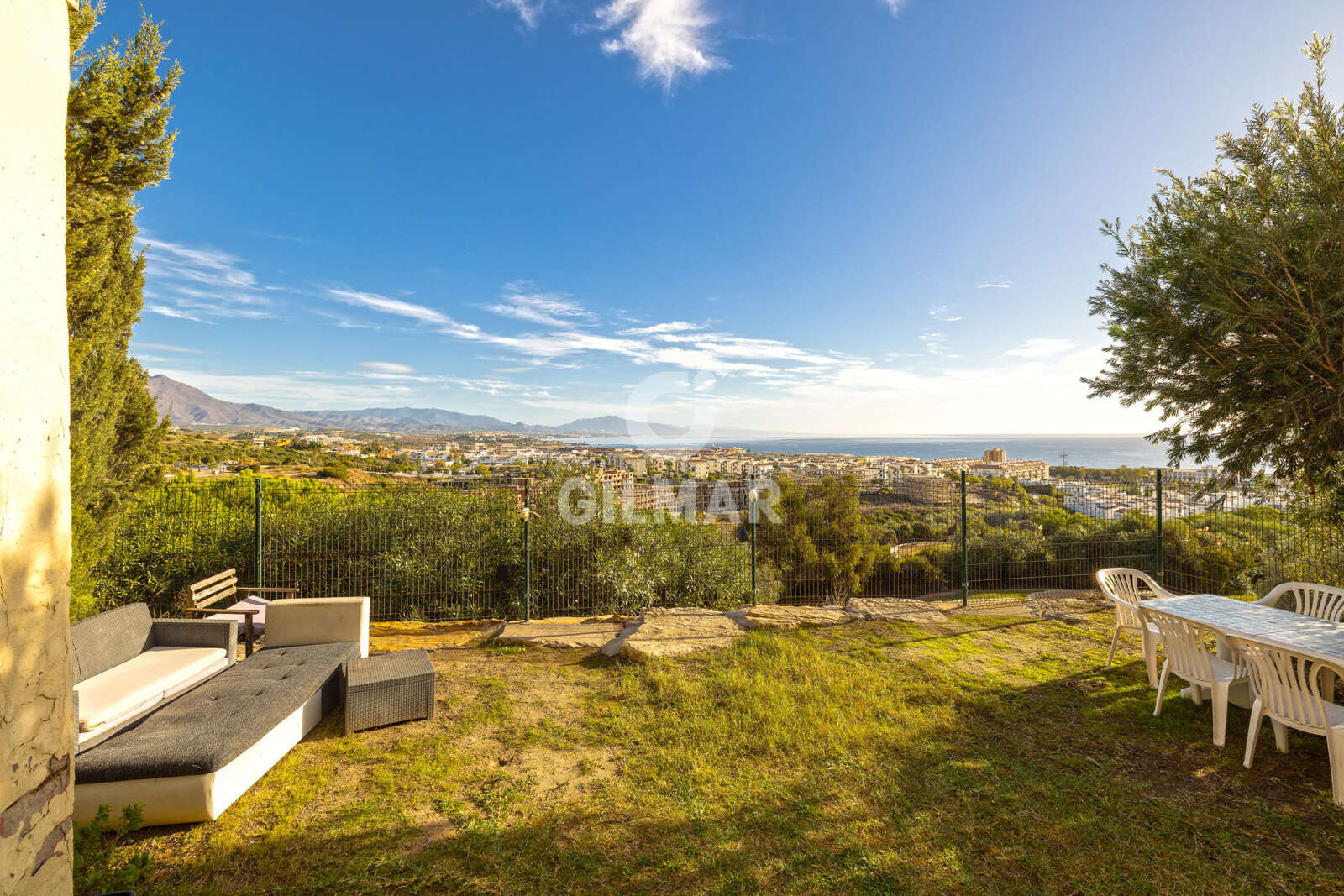 Property slider Gilmar