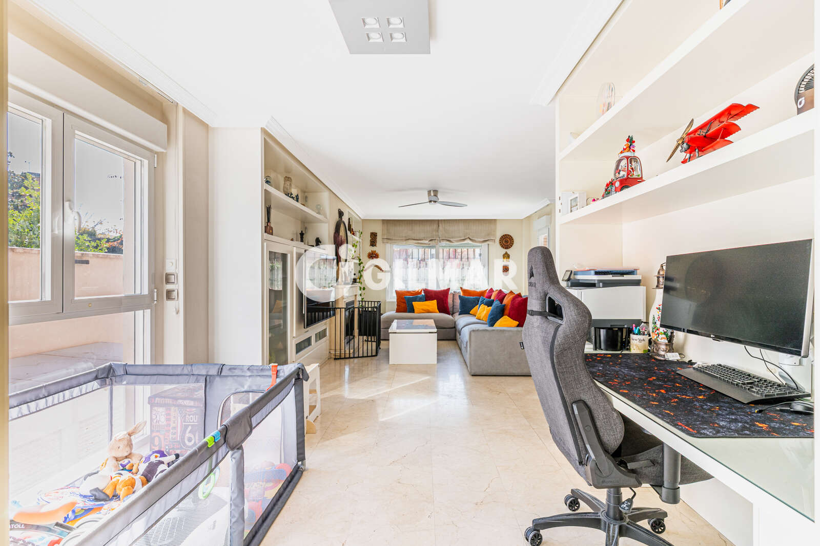 Property slider Gilmar