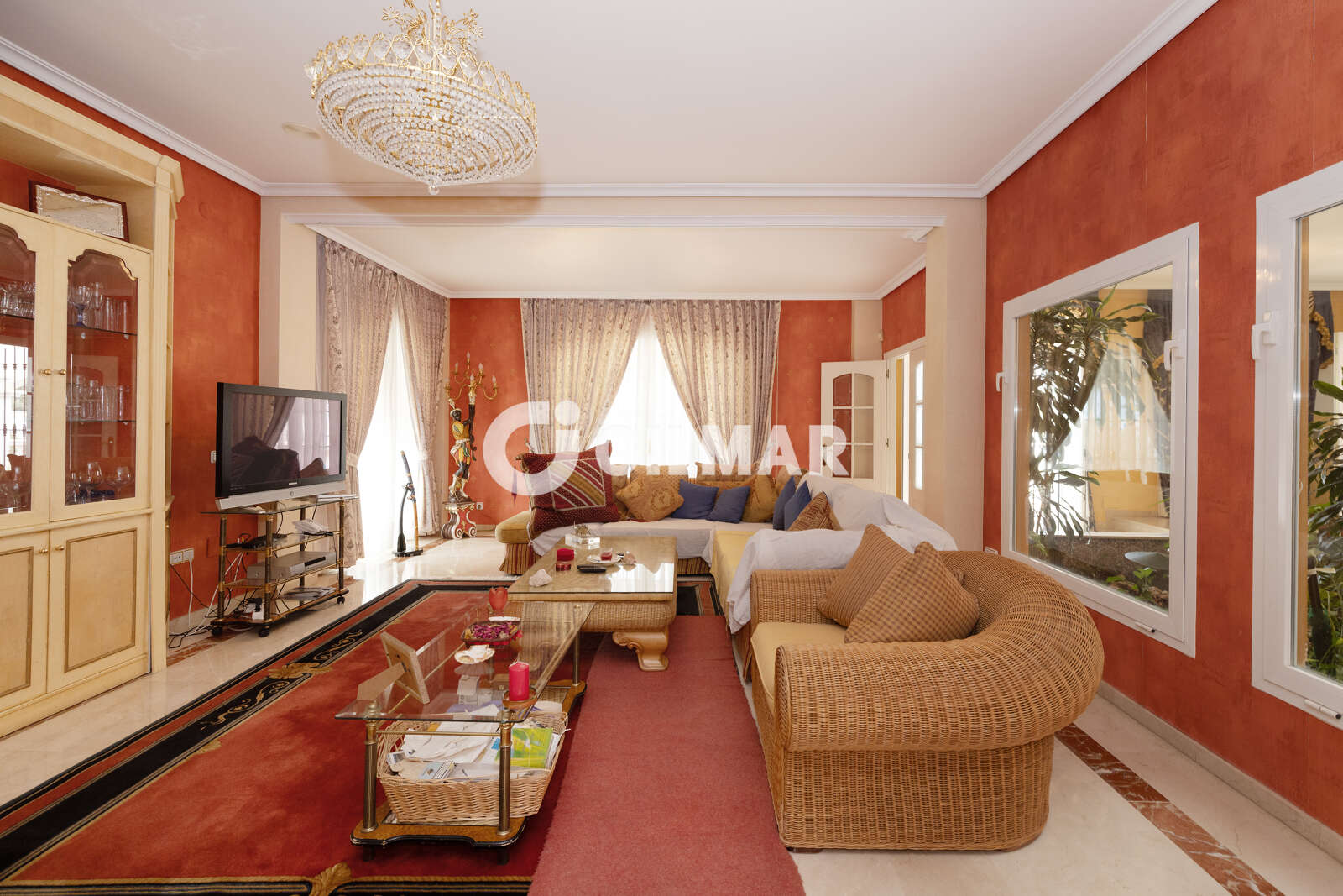 Property slider Gilmar