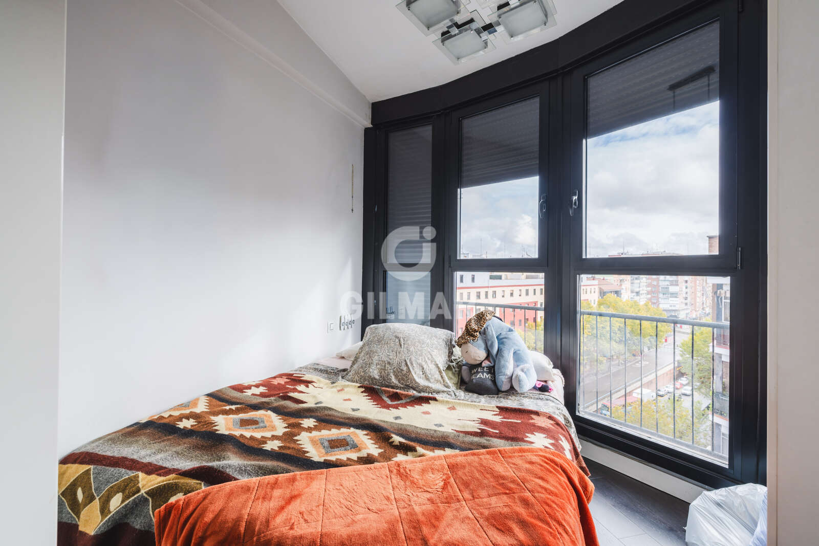 Property slider Gilmar