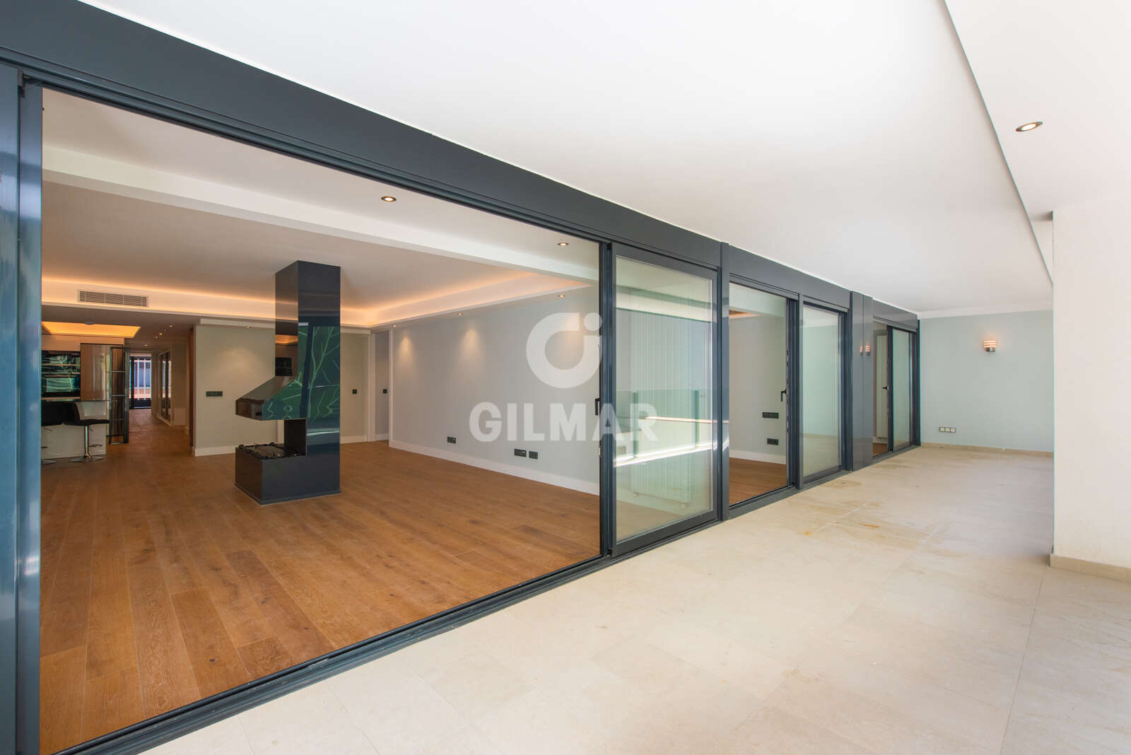 Property slider Gilmar