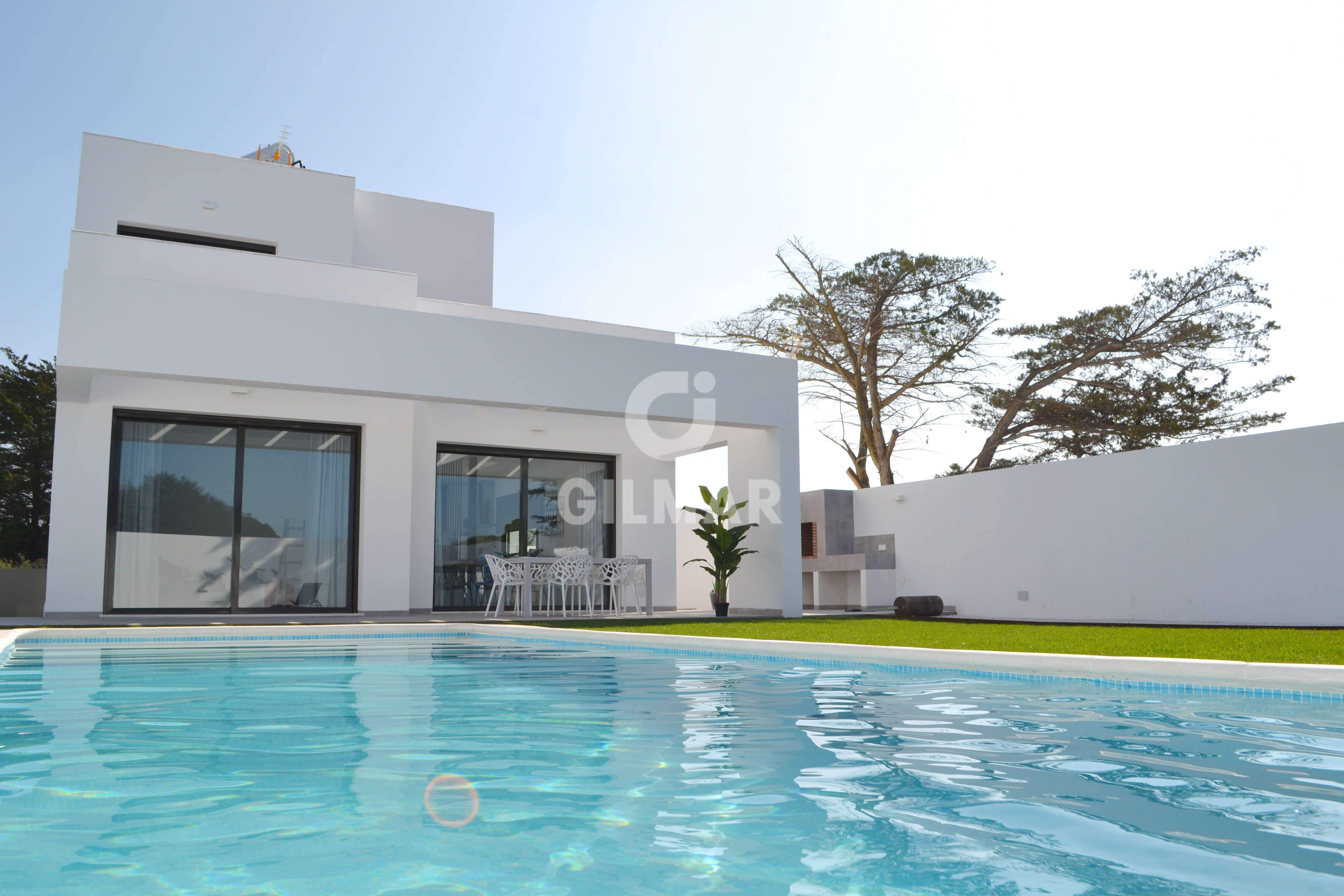 Chalet · 220 m² · 4 dorm
