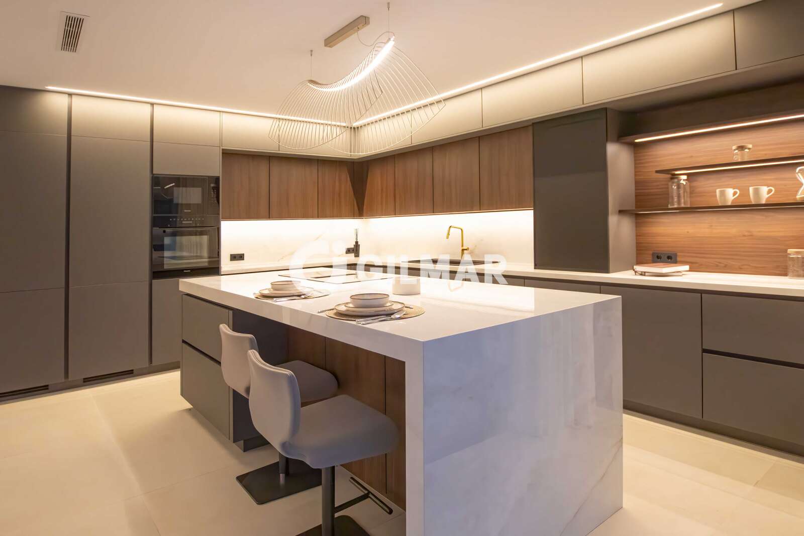 Property slider Gilmar
