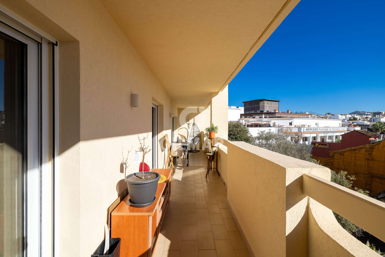 Property slider Gilmar