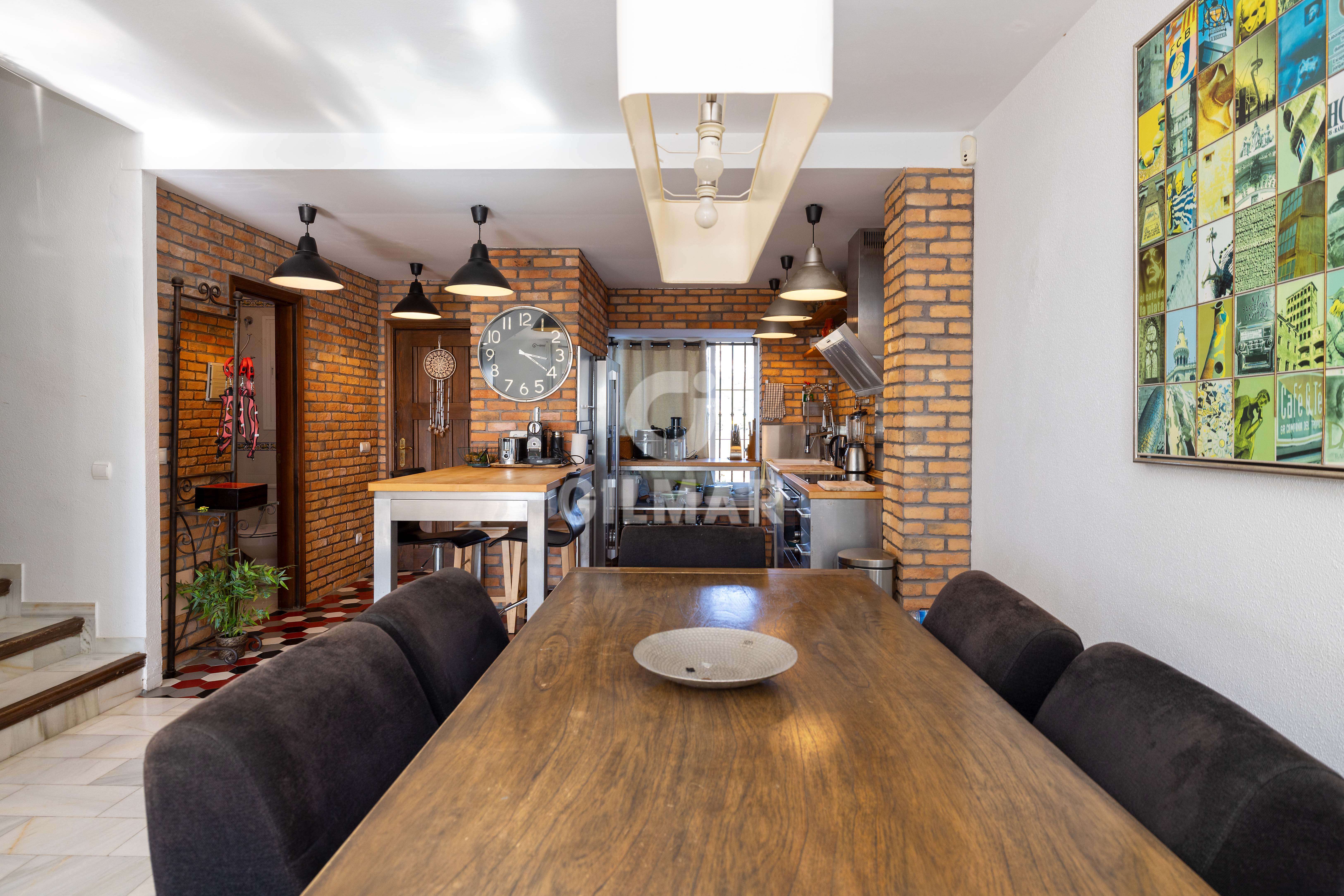 Photo of Townhouse